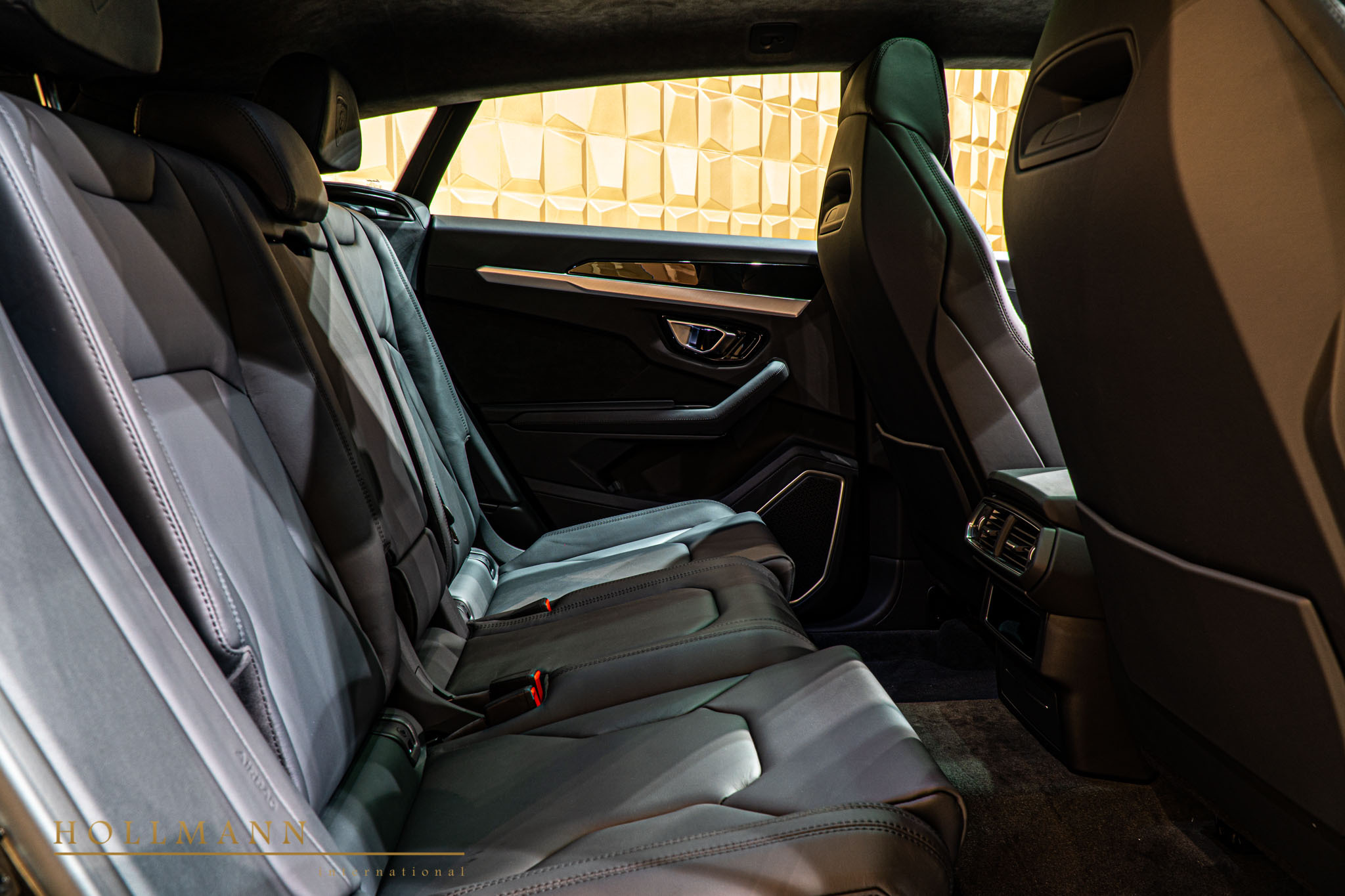 2020 Lamborghini Urus, 17/20