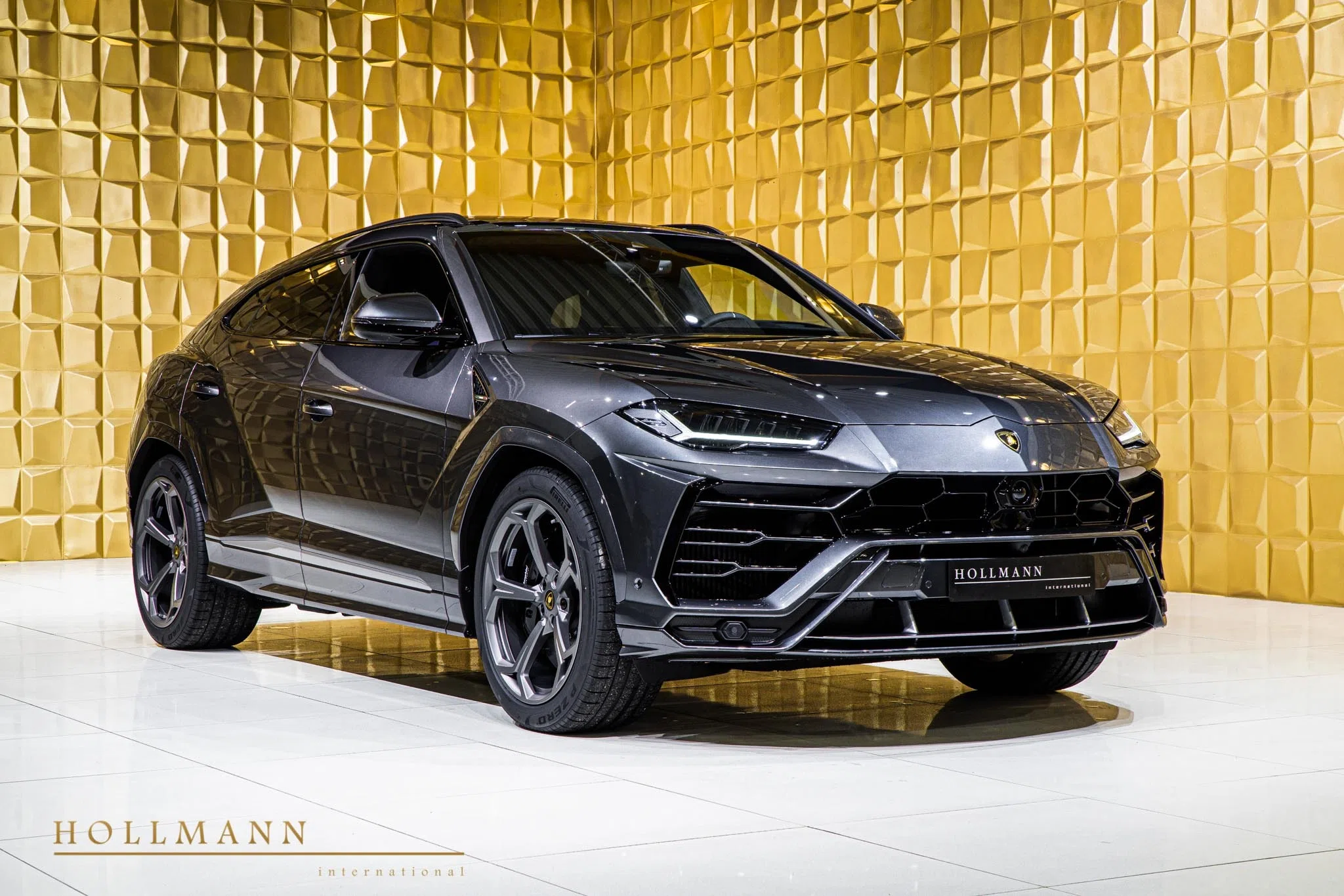 2020 Lamborghini Urus for sale, front three-quarter view, Grigio Keres