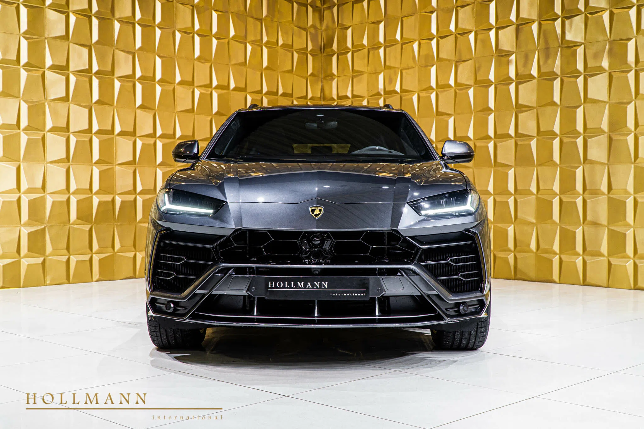 2020 Lamborghini Urus for sale, exterior, Grigio Keres