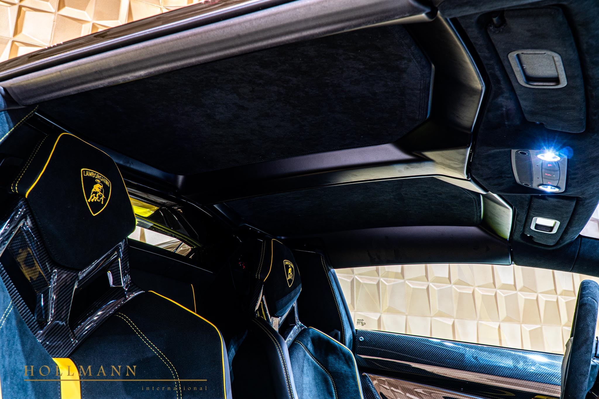 2020 Lamborghini Aventador SVJ Roadster, 8/17