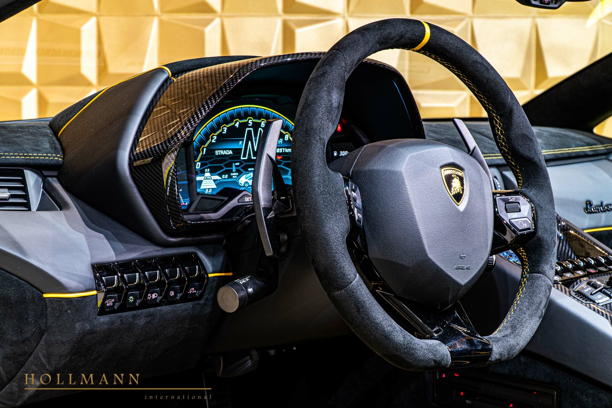 2020 Lamborghini Aventador SVJ Roadster, 11/17