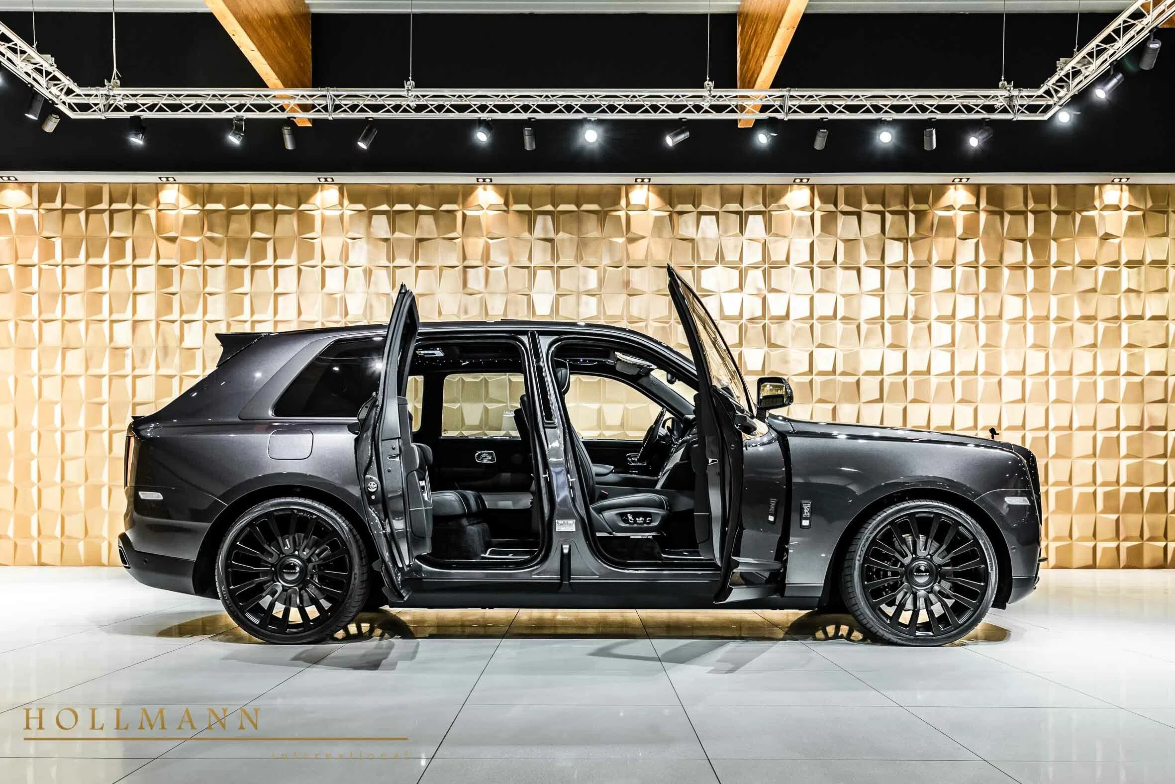 2020 Mansory Cullinan for sale, exterior, Jubilee Silver