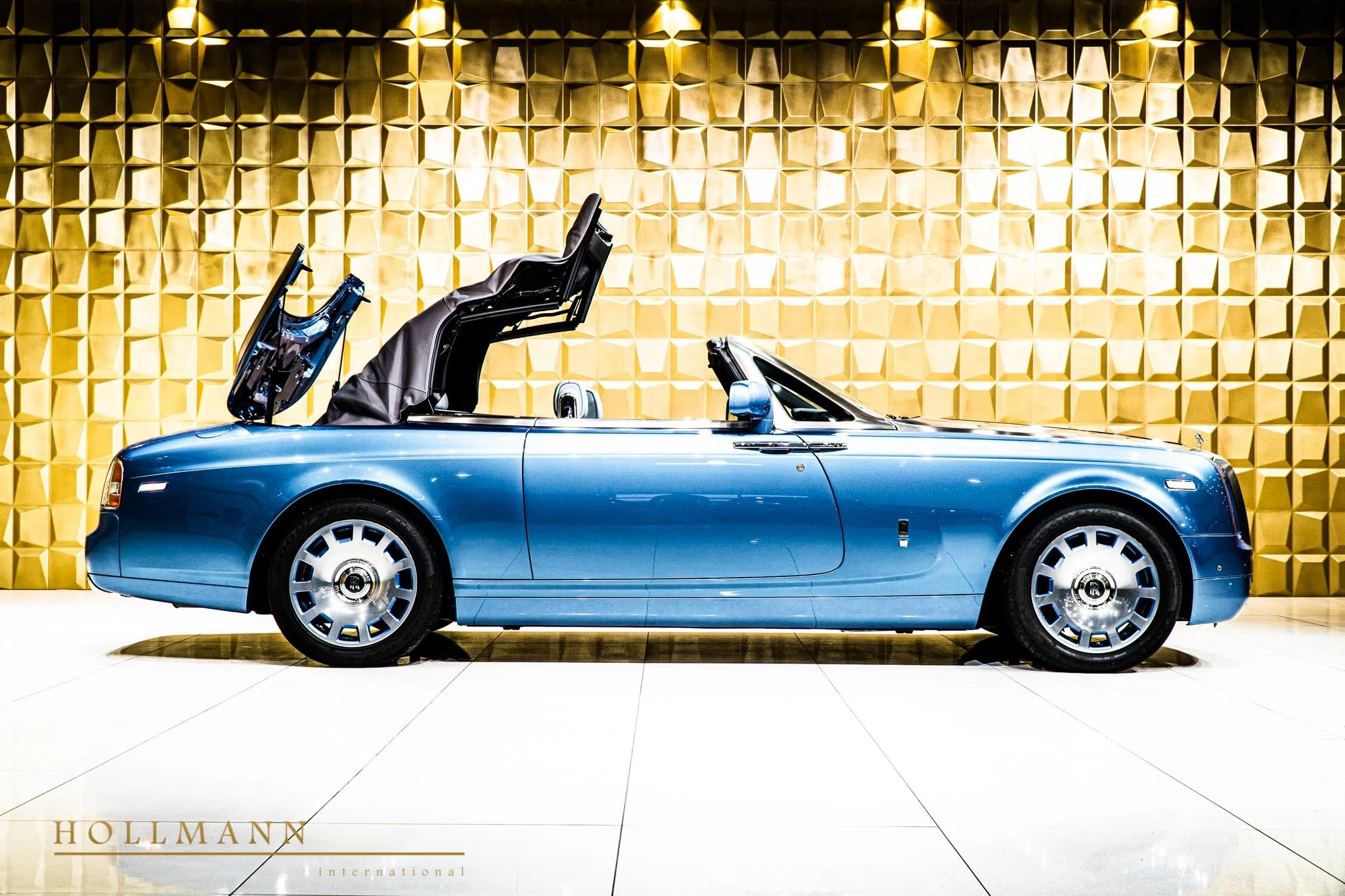 2016 Rolls-Royce Phantom Drophead Coupe Waterspeed Collection