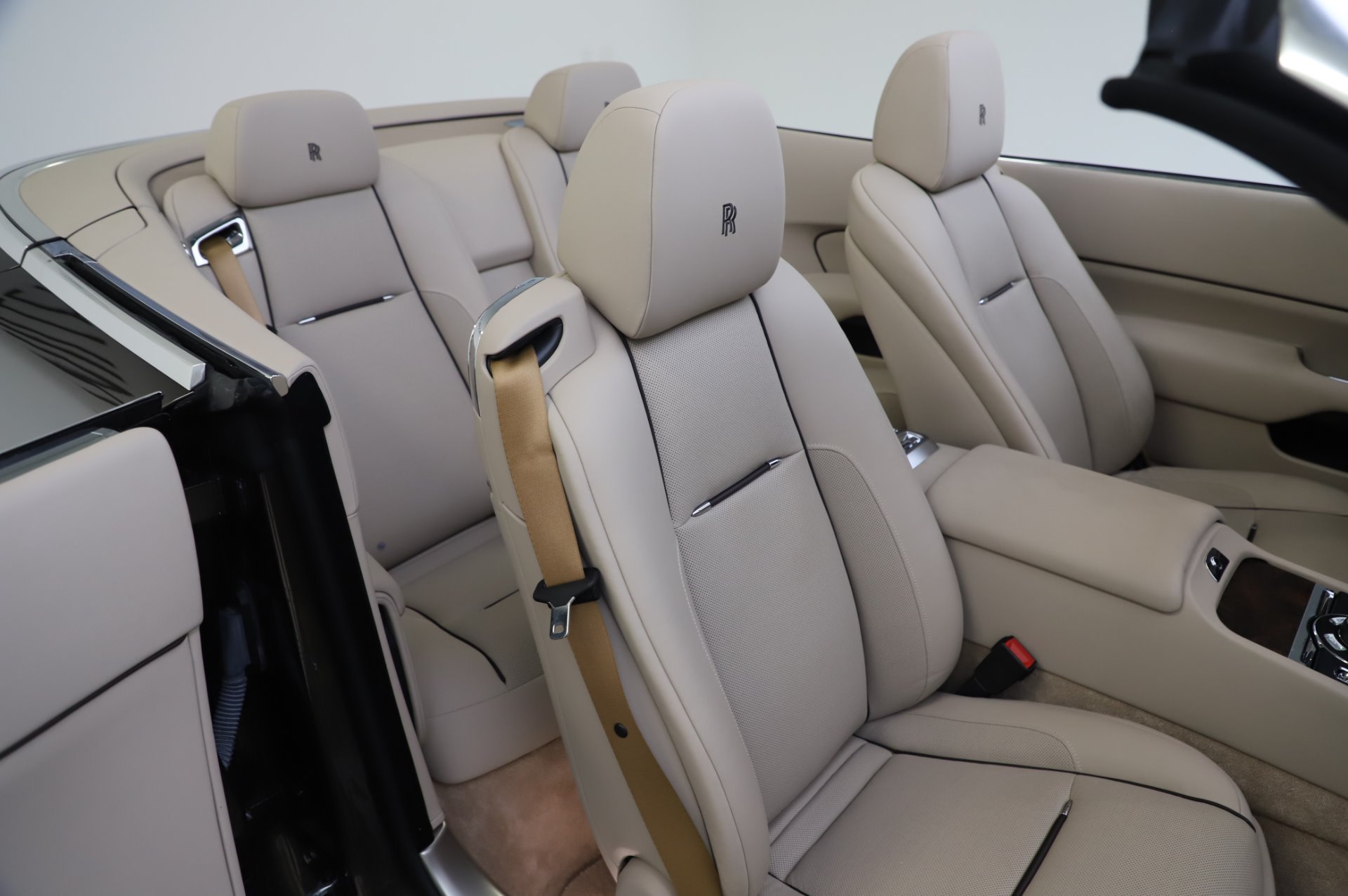 2017 Rolls-Royce Dawn, 14/20