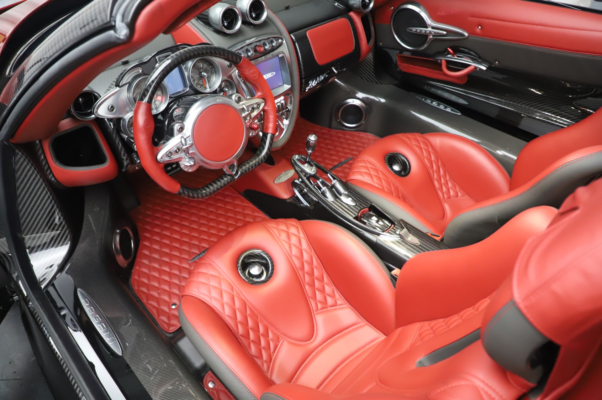 2017 Pagani Huayra Roadster, 15/20