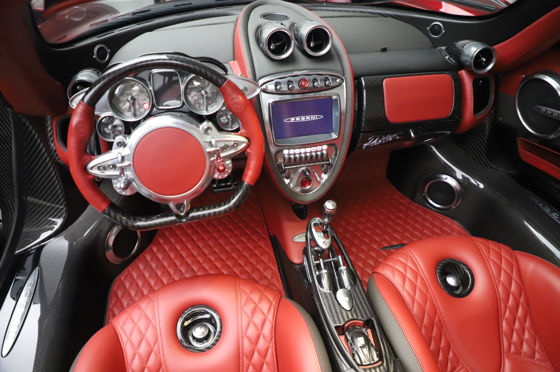 2017 Pagani Huayra Roadster, 18/20