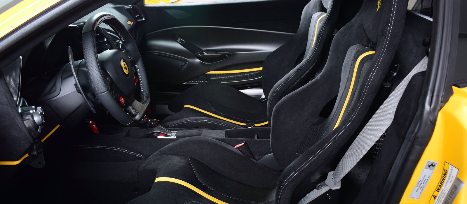 2020 Ferrari 488 Pista, 6/18