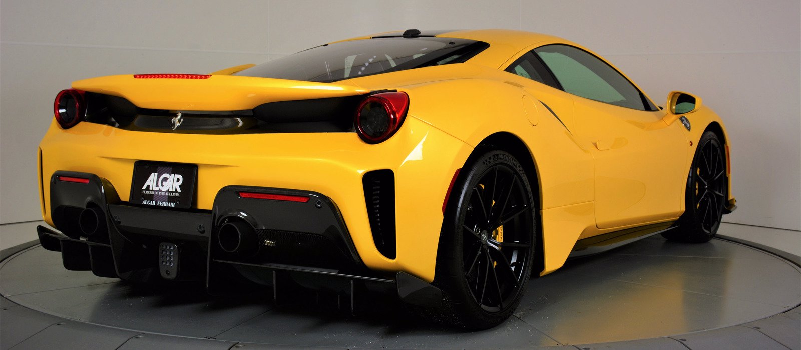 2020 Ferrari 488 Pista, 11/18