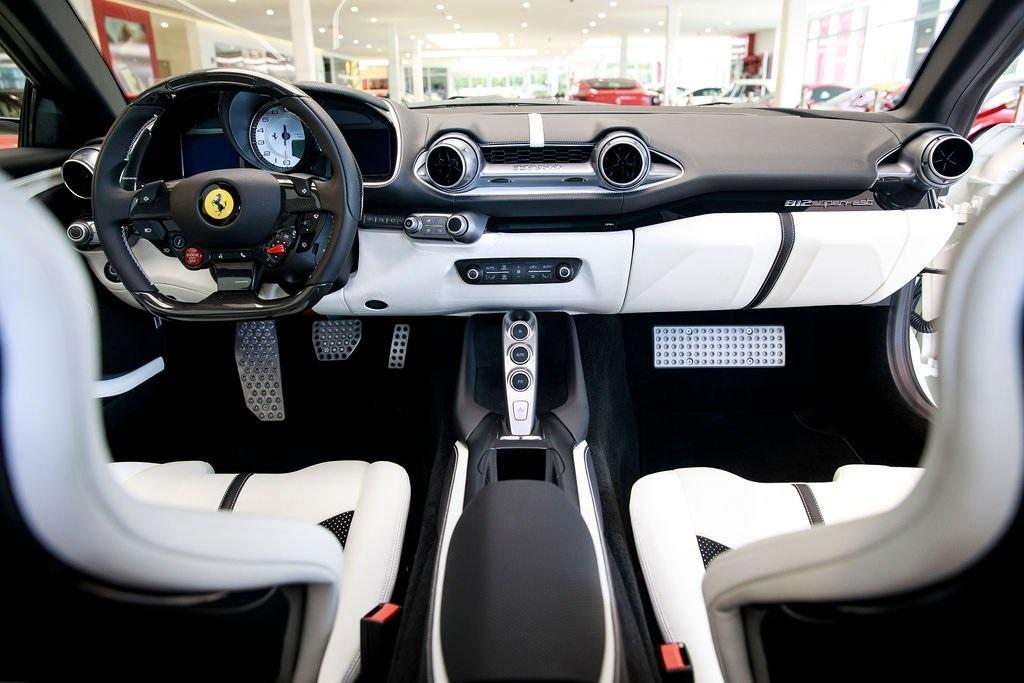 2020 Ferrari 812 Superfast, 4/20