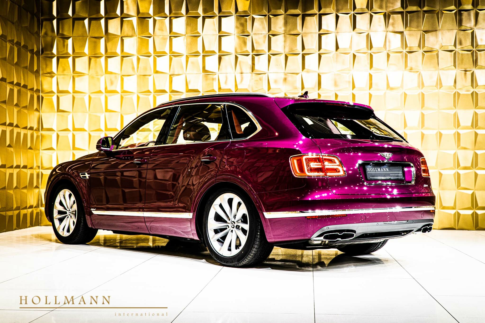 2020 Bentley Bentayga Hybrid, 3/20