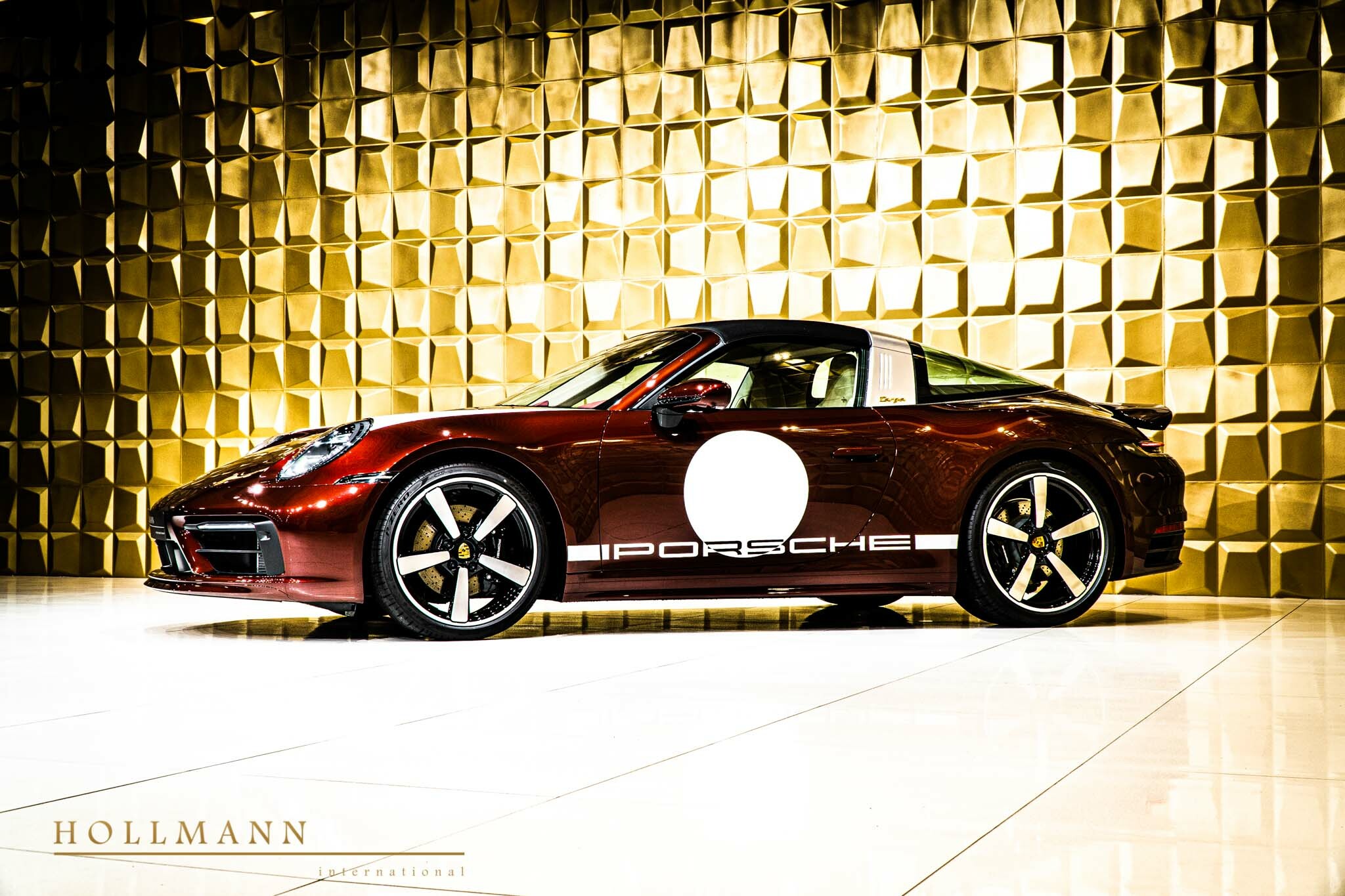 2020 Porsche 911 Targa 4S Heritage Design Edition, 3/17