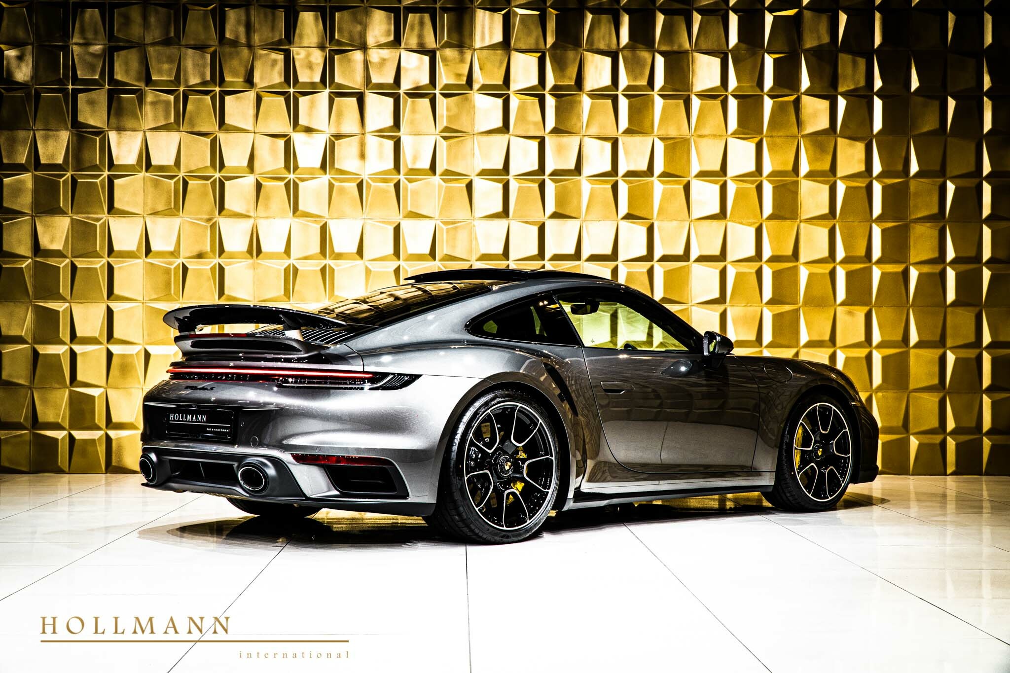 2020 Porsche 911 Turbo S Coupe, 5/20