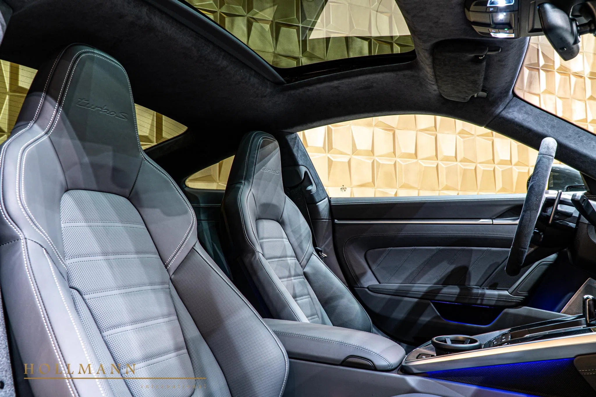 2020 Porsche 911 Turbo S Coupe interior, seats, Black Leather
