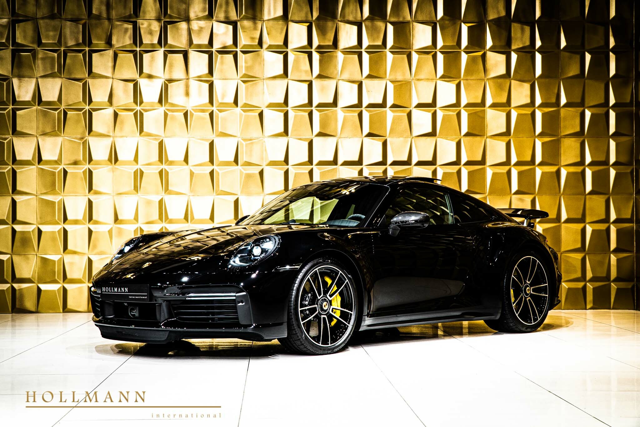 2020 Porsche 911 Turbo S Coupe, 2/20