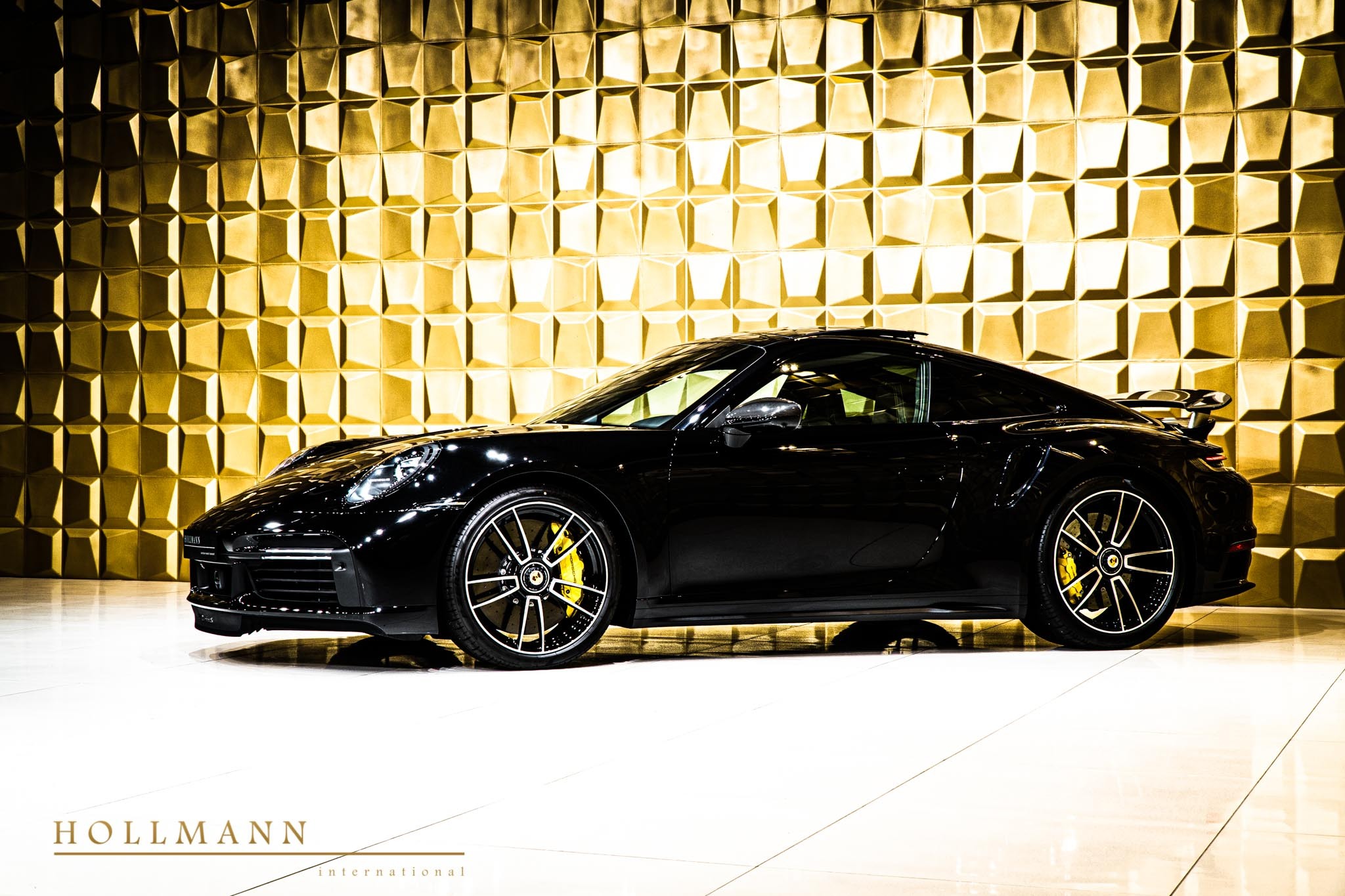 2020 Porsche 911 Turbo S Coupe, 3/20