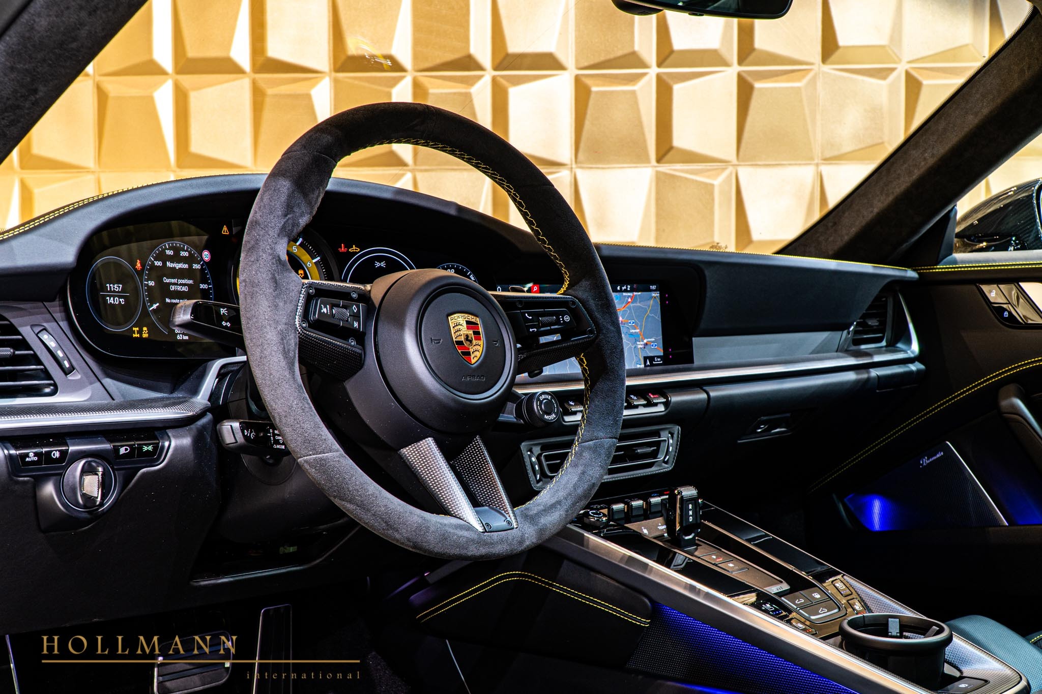 2020 Porsche 911 Turbo S Coupe, 16/20