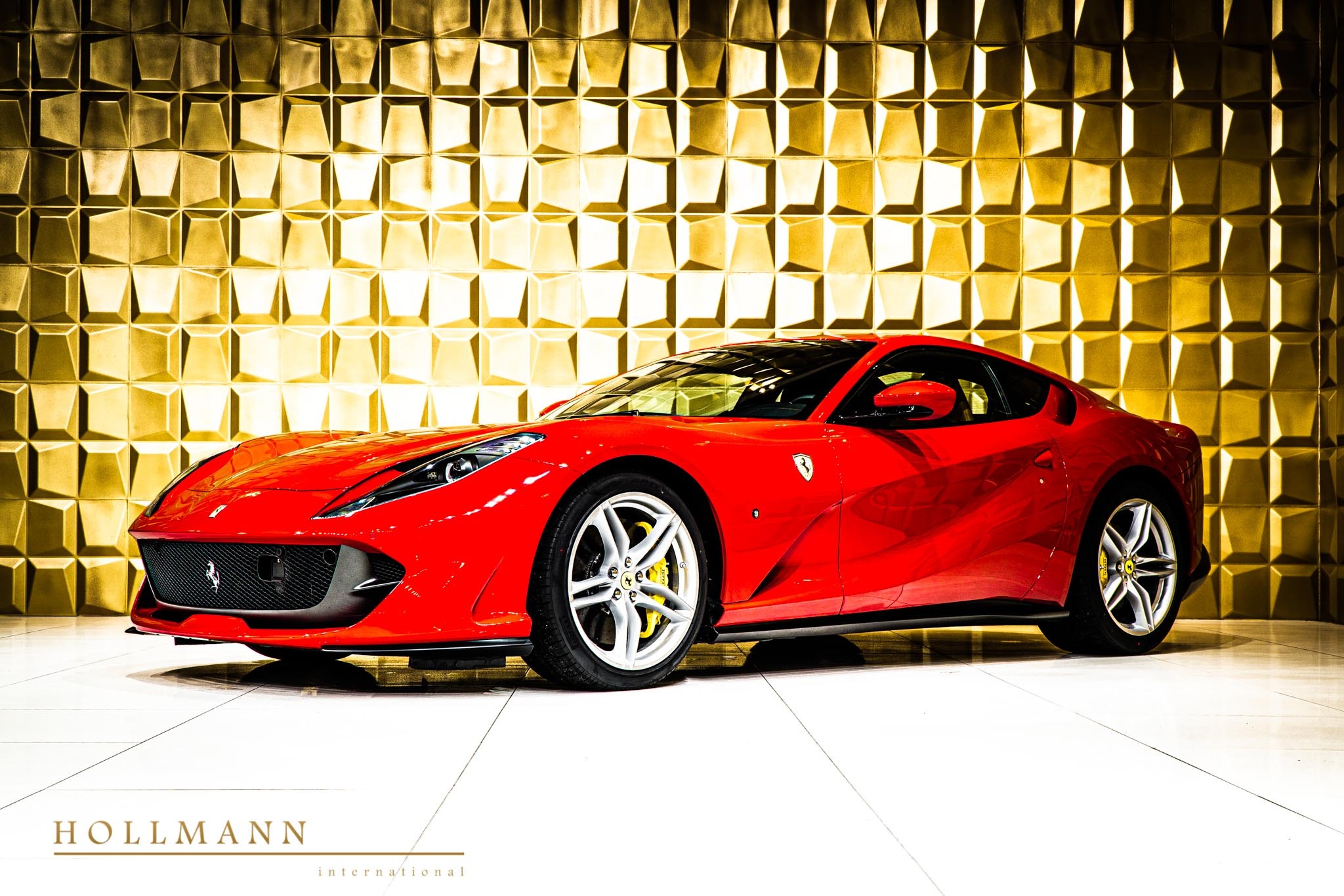 2020 Ferrari 812 Superfast, 2/18