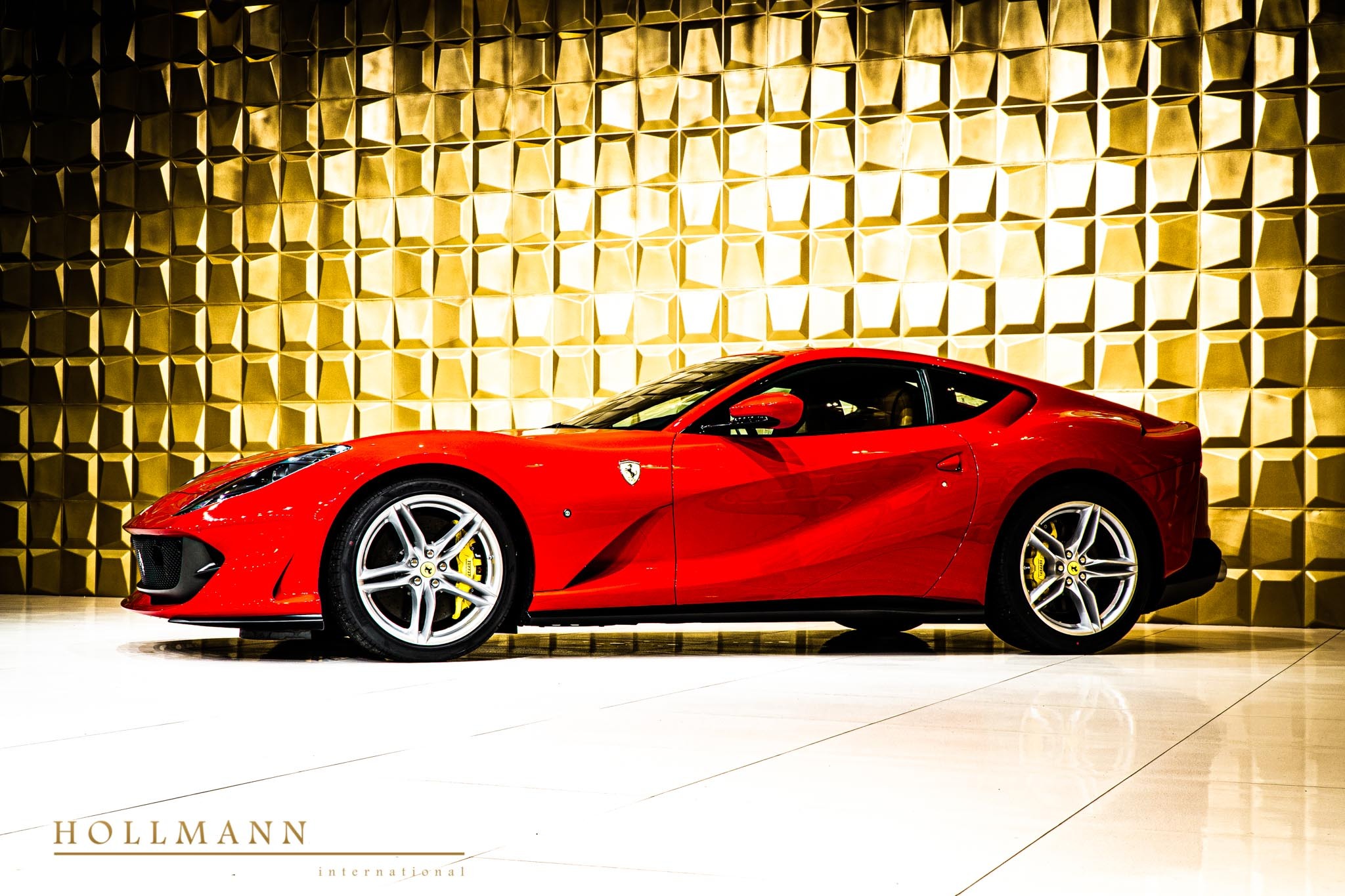 2020 Ferrari 812 Superfast, 3/18
