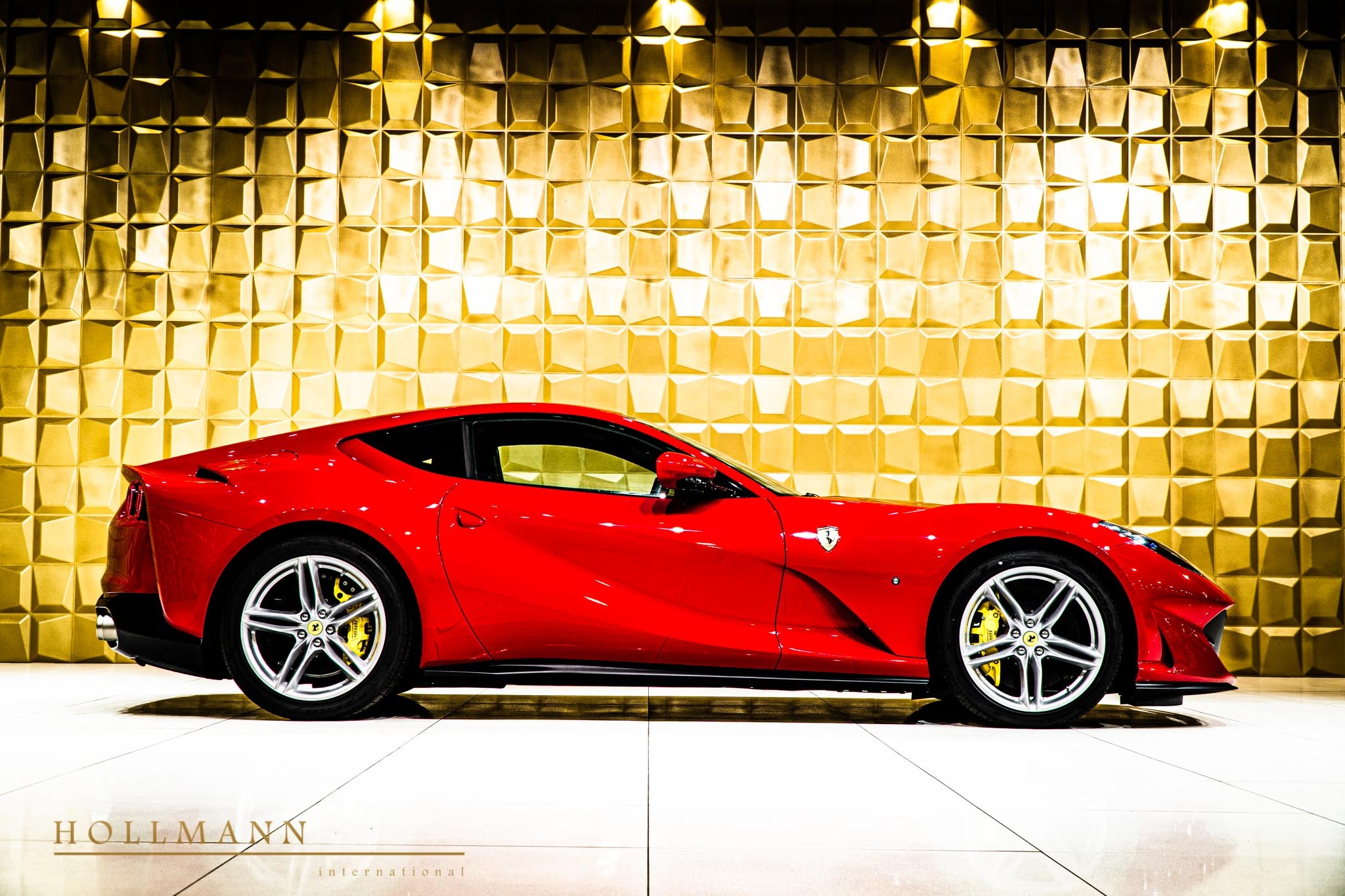 2020 Ferrari 812 Superfast, 4/18