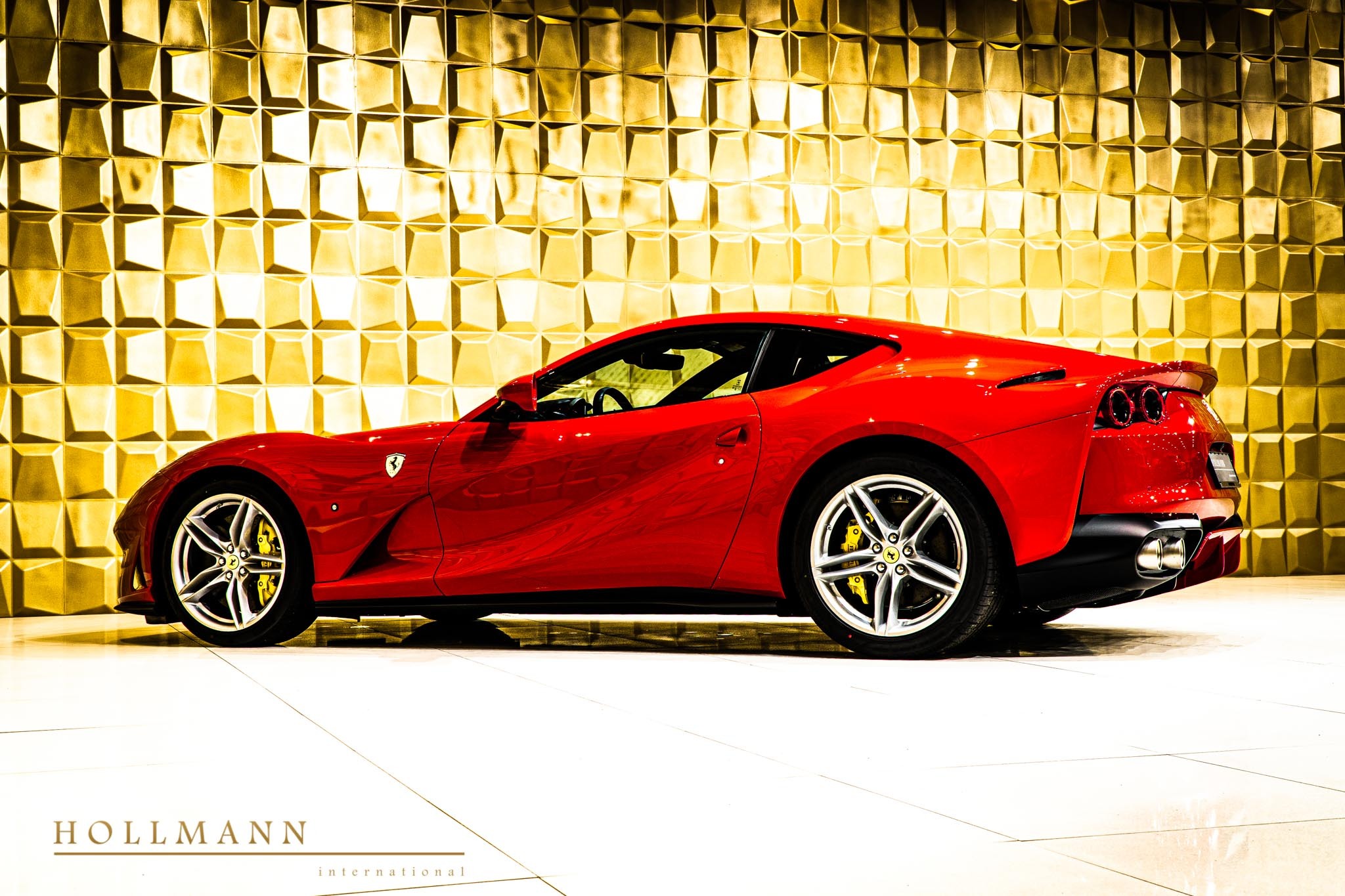 2020 Ferrari 812 Superfast, 5/18
