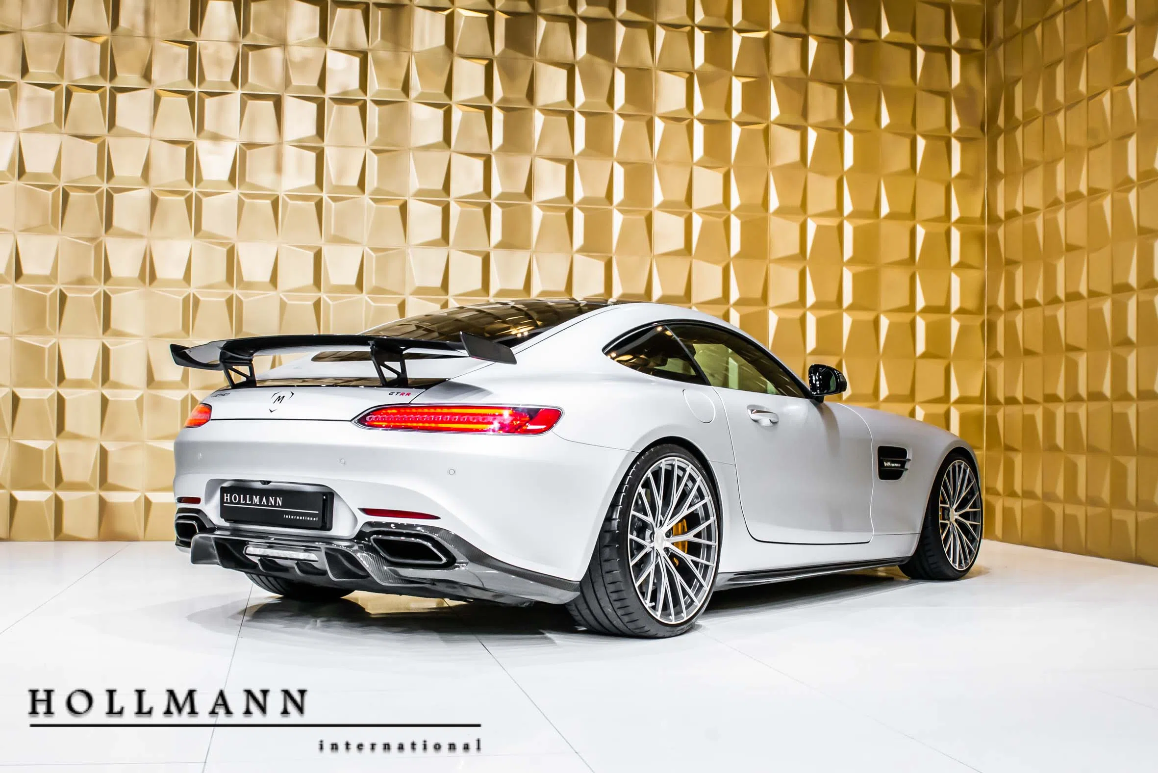 Mercedes-Benz AMG GT S for sale, exterior, Iridium Silver Shape