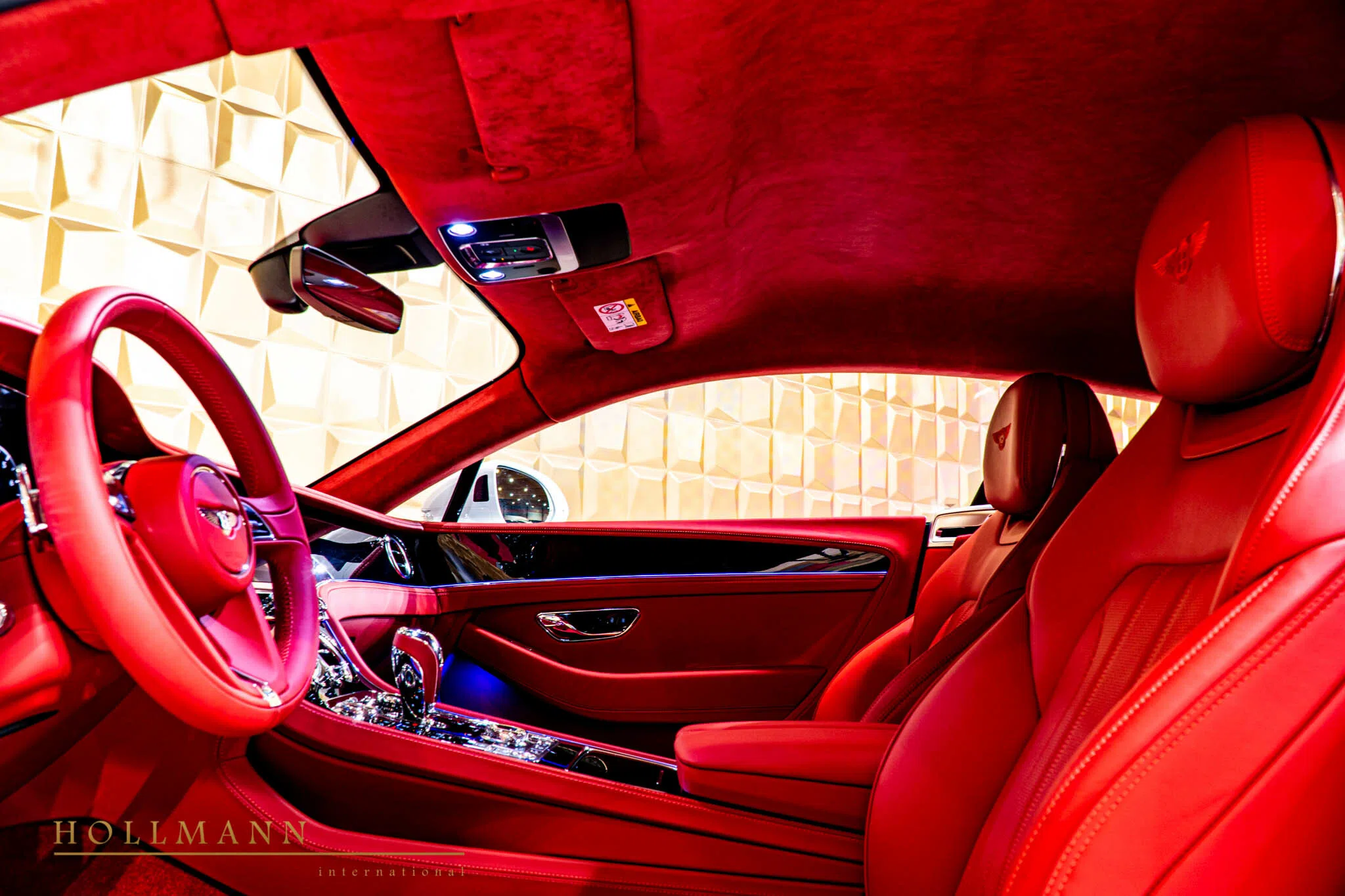 2020 Bentley Continental GT V8 interior, Hotspur and Colour Split D