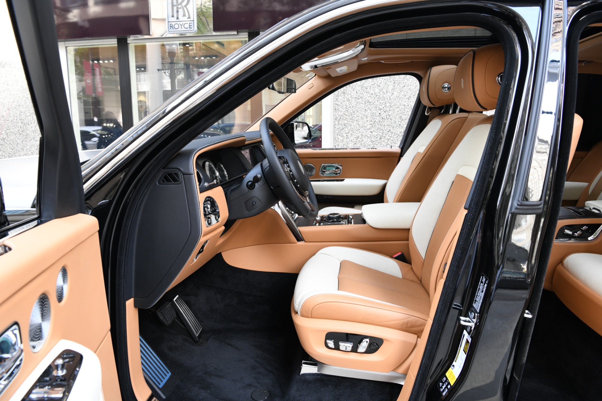 2020 Rolls-Royce Cullinan, 6/19