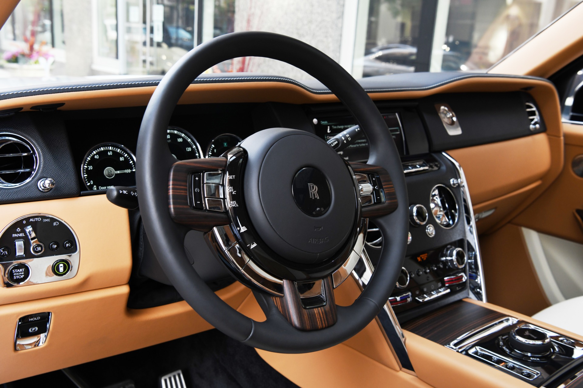 2020 Rolls-Royce Cullinan, 16/19