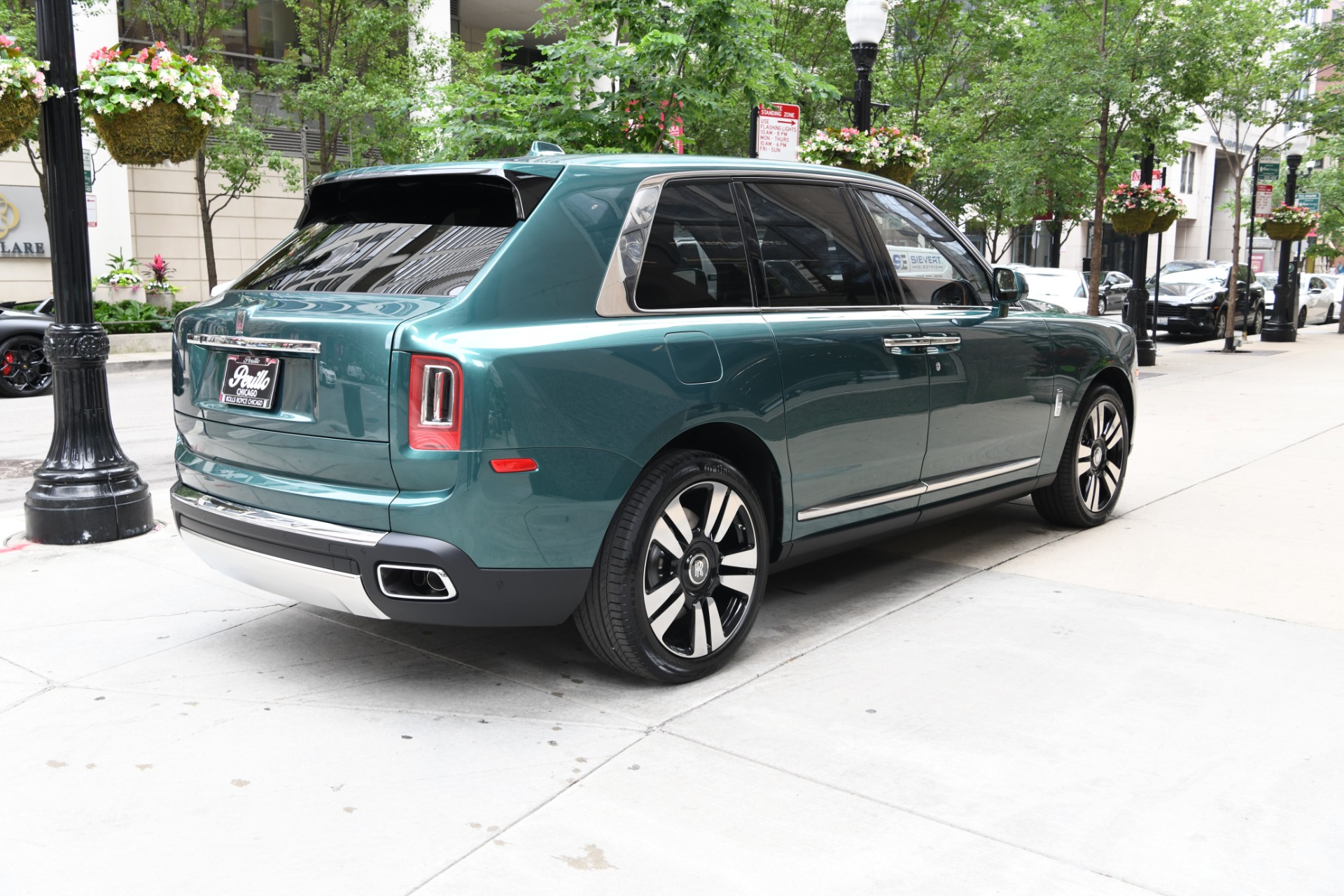 2020 Rolls-Royce Cullinan, 3/20