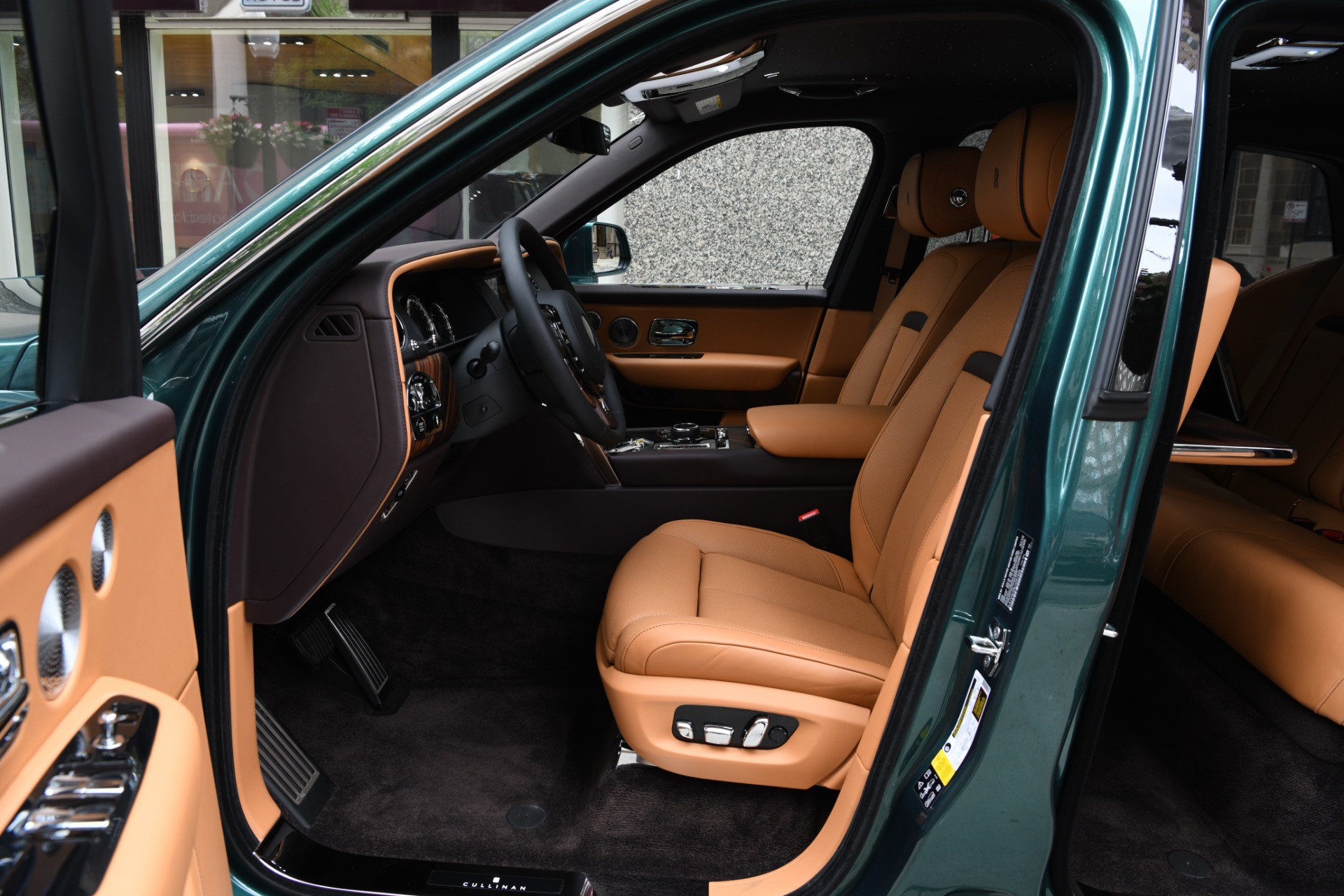 2020 Rolls-Royce Cullinan, 8/20