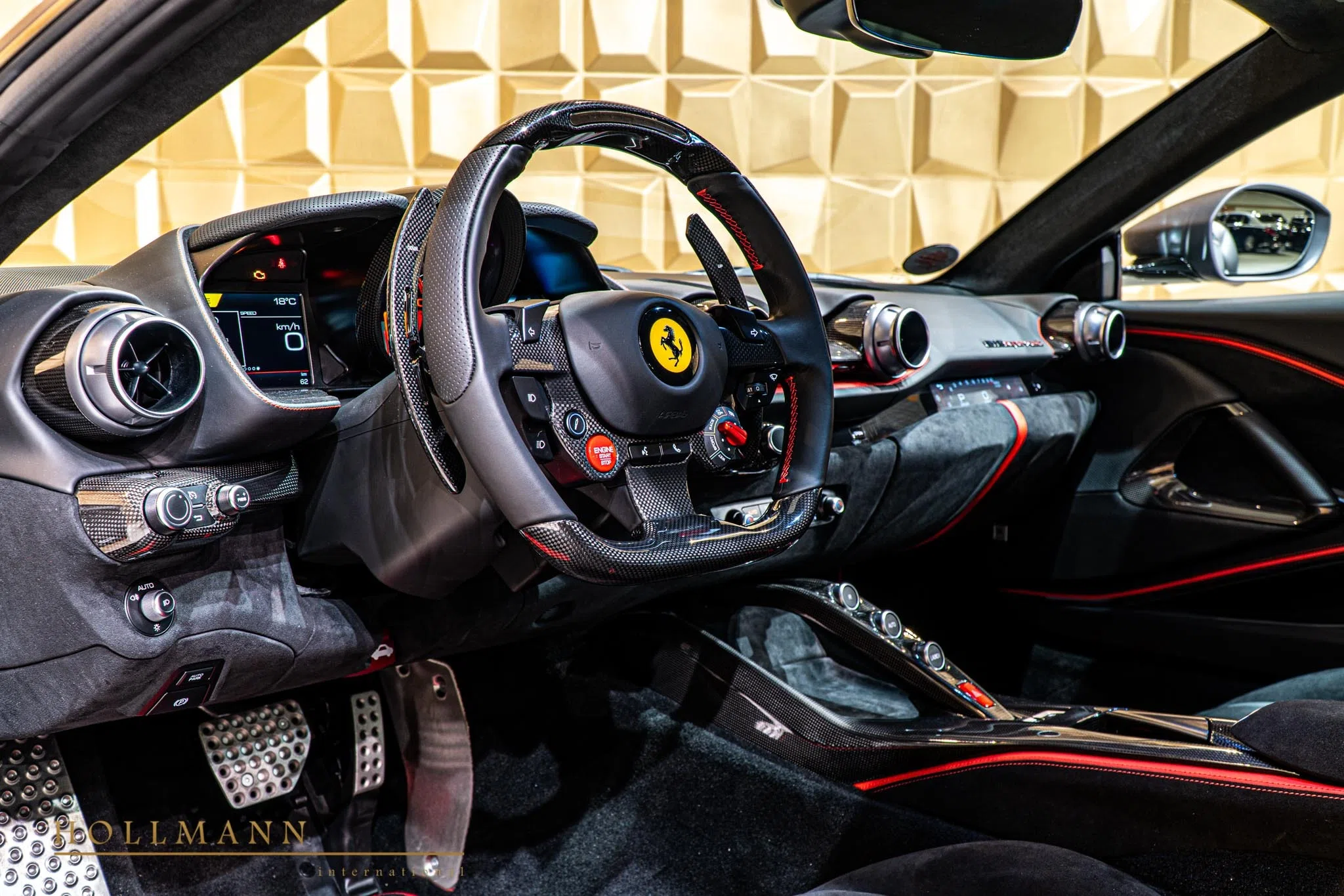 2020 Ferrari 812 Superfast interior, dashboard, Pelle Nera