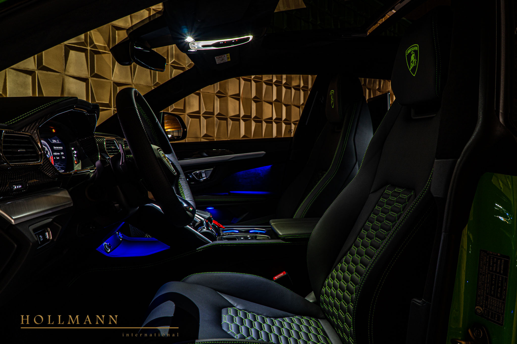 2020 Lamborghini Urus, 14/20