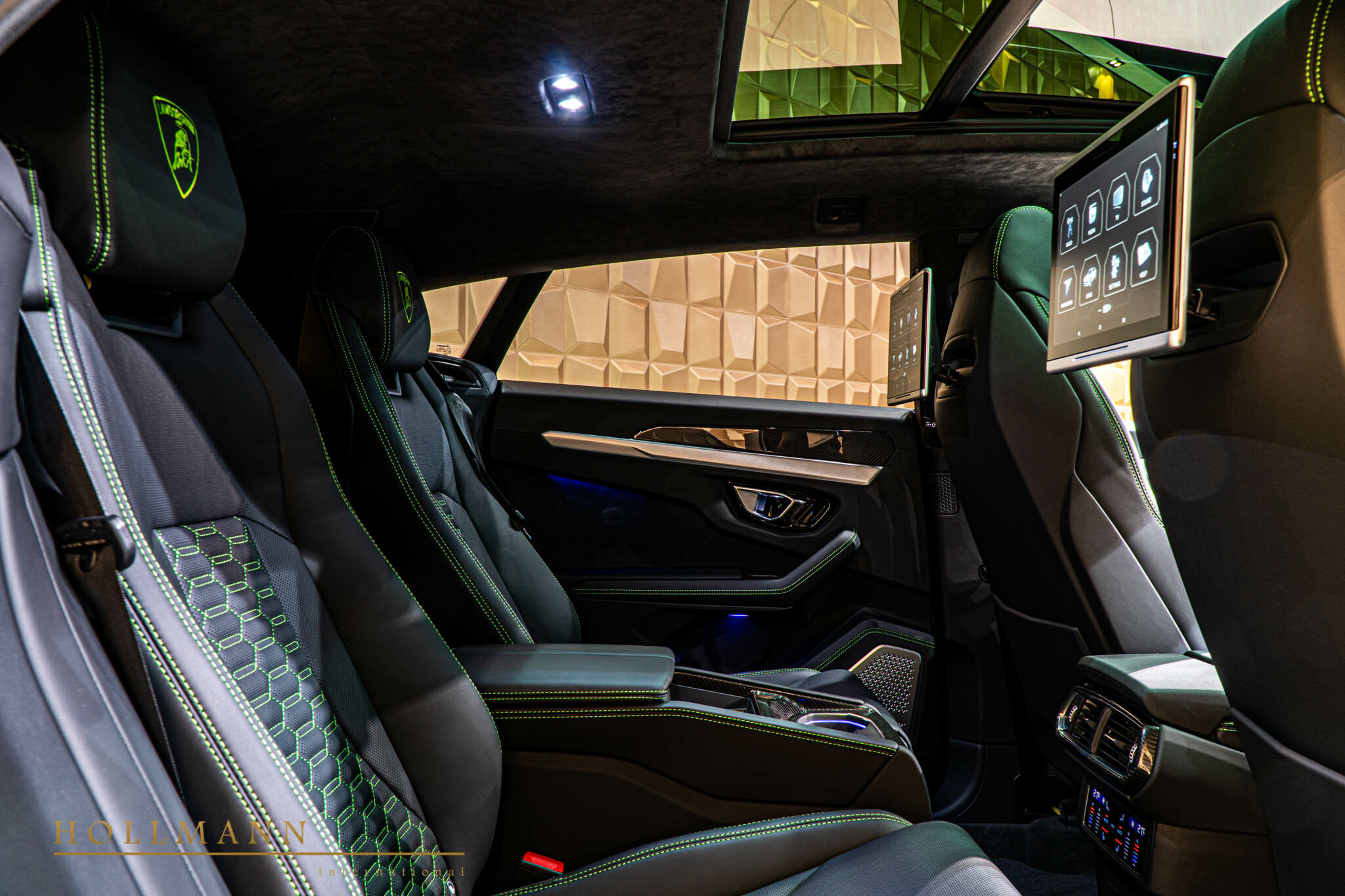 2020 Lamborghini Urus, 16/20