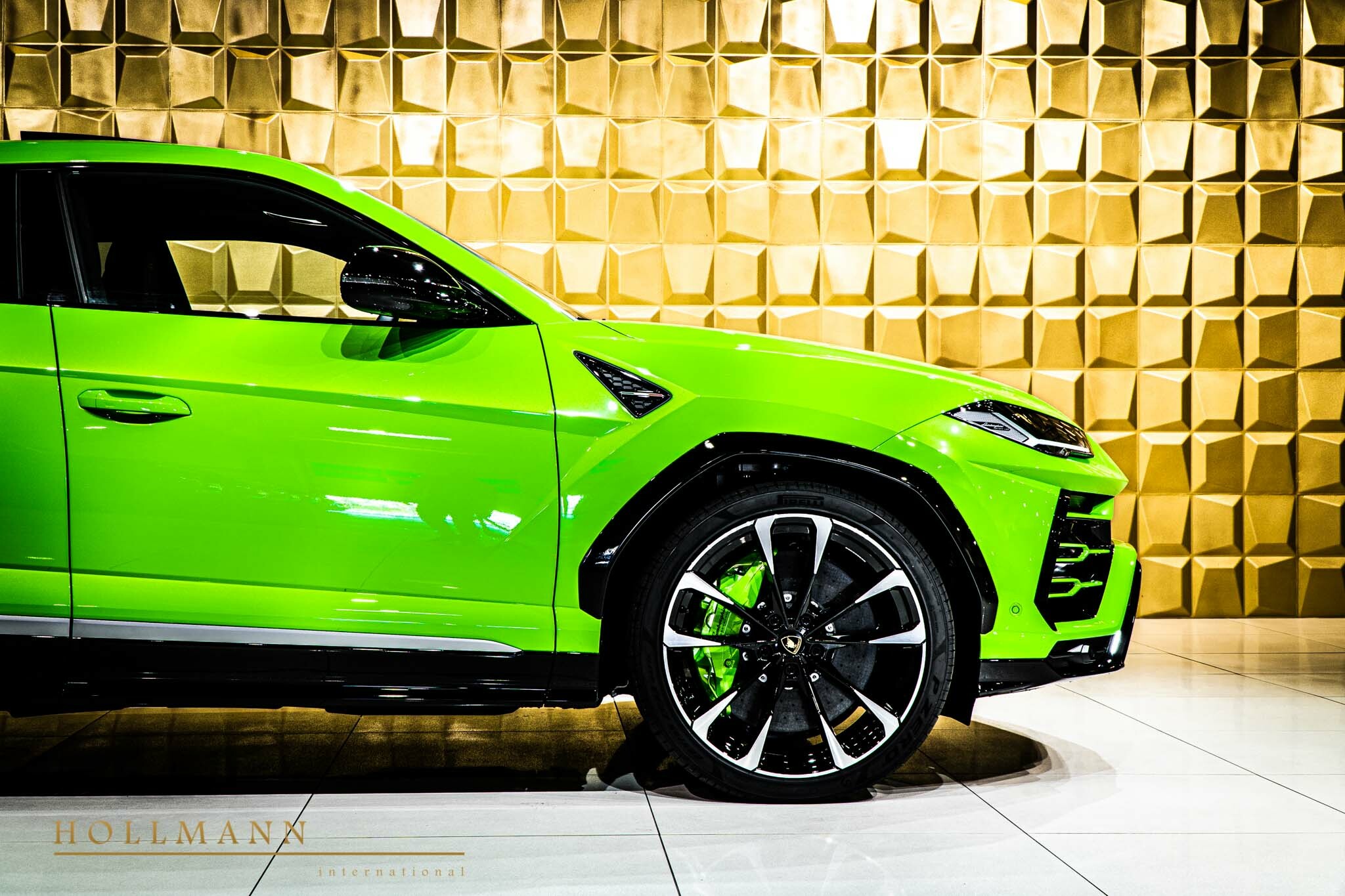 2020 Lamborghini Urus, 19/20