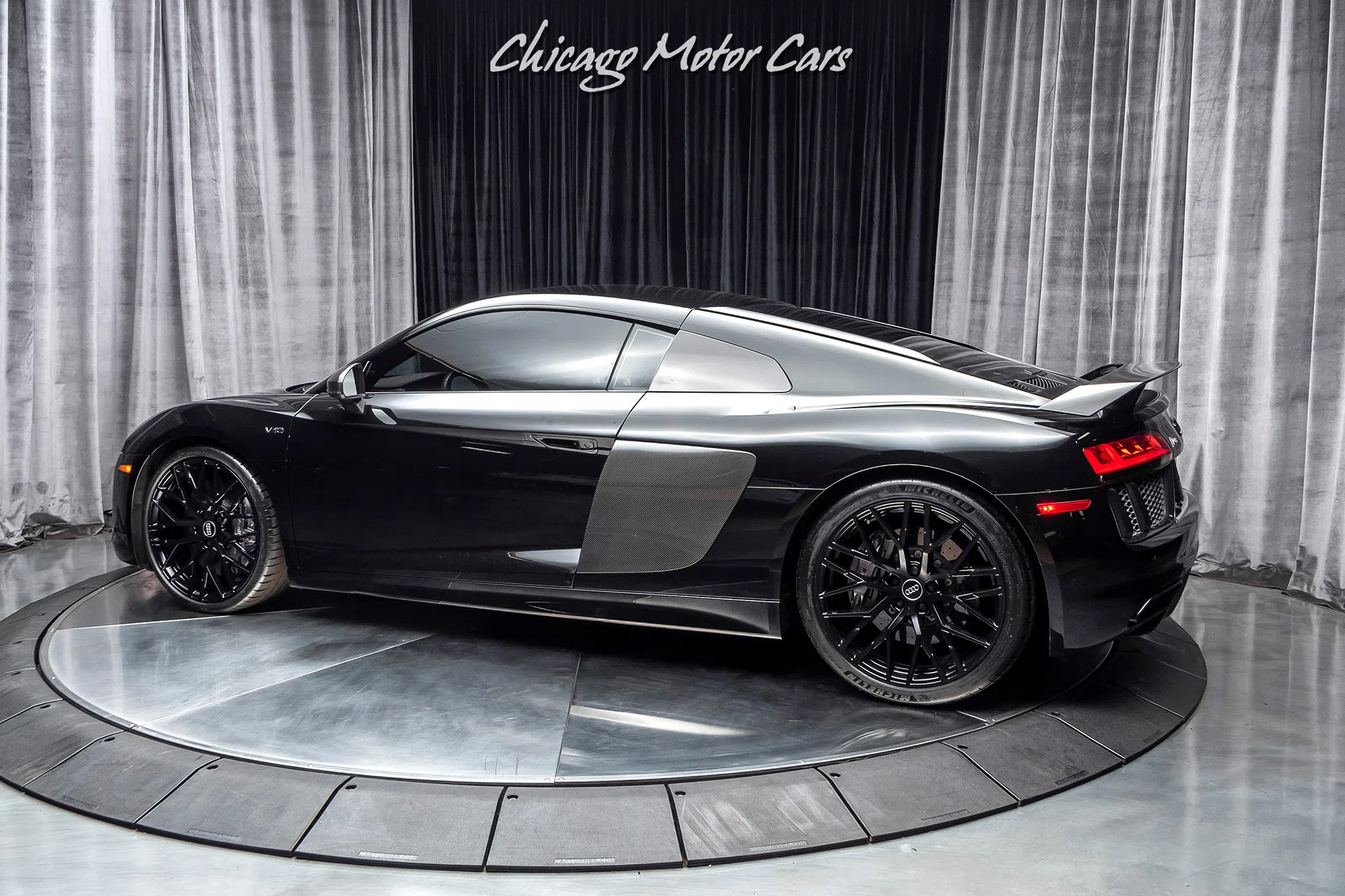 2017 Audi R8 5.2 Quattro V10 Plus Coupe for sale, exterior, Mythos Black Metallic
