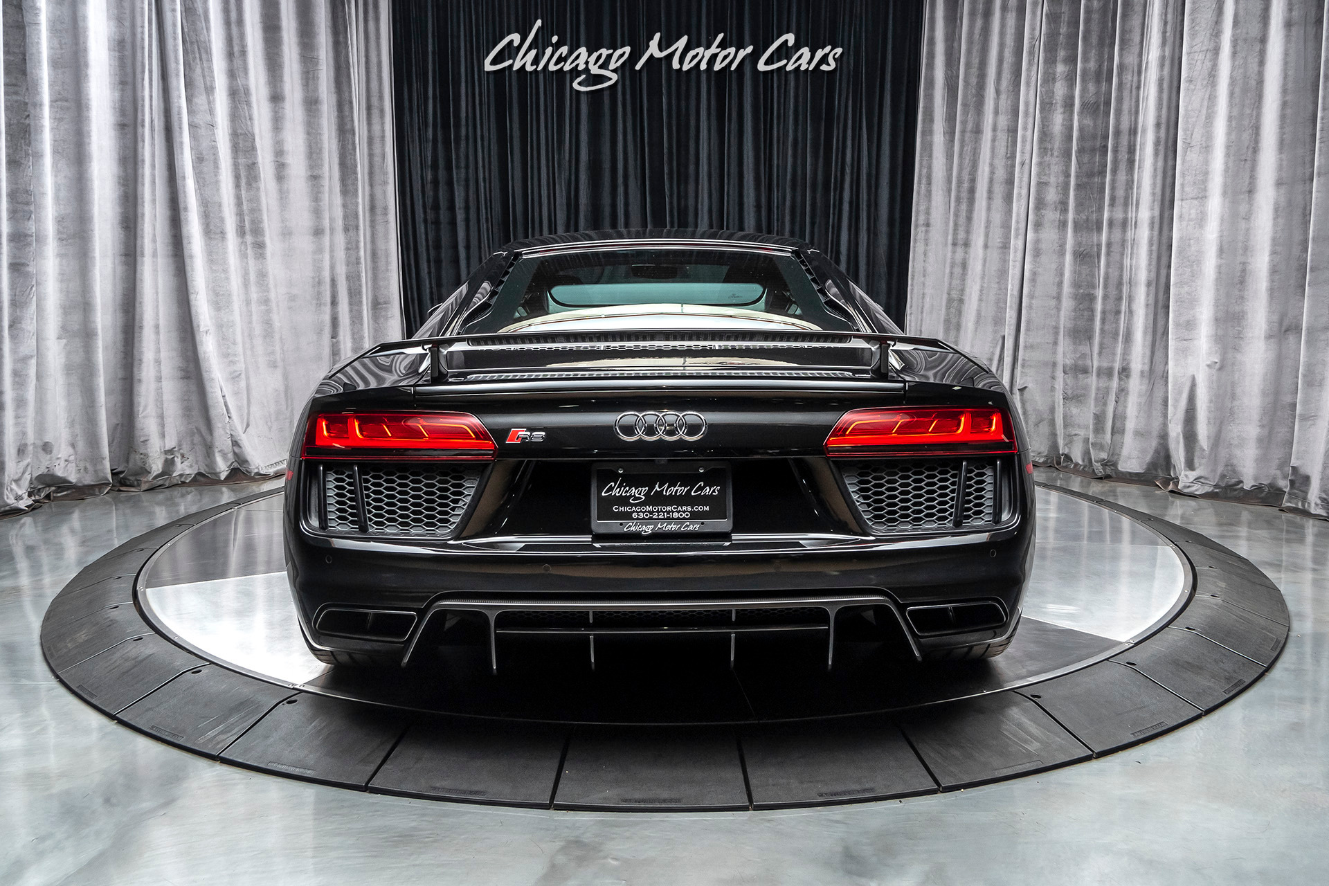 2017 Audi R8 5.2 Quattro V10 Plus Coupe, 3/24