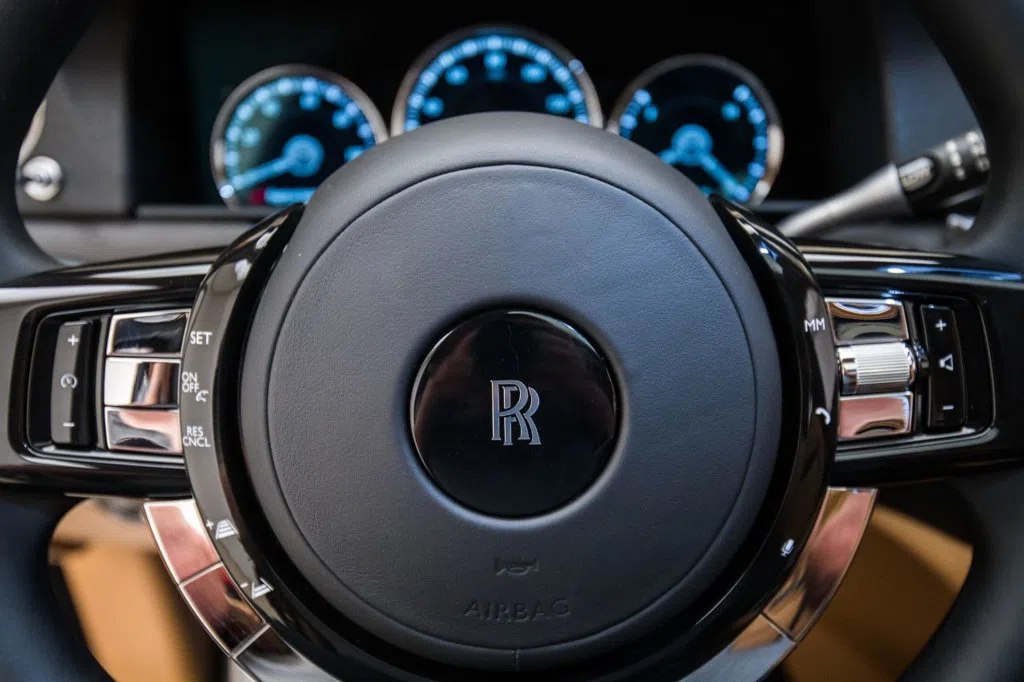 2019 Rolls-Royce Cullinan interior, Brown