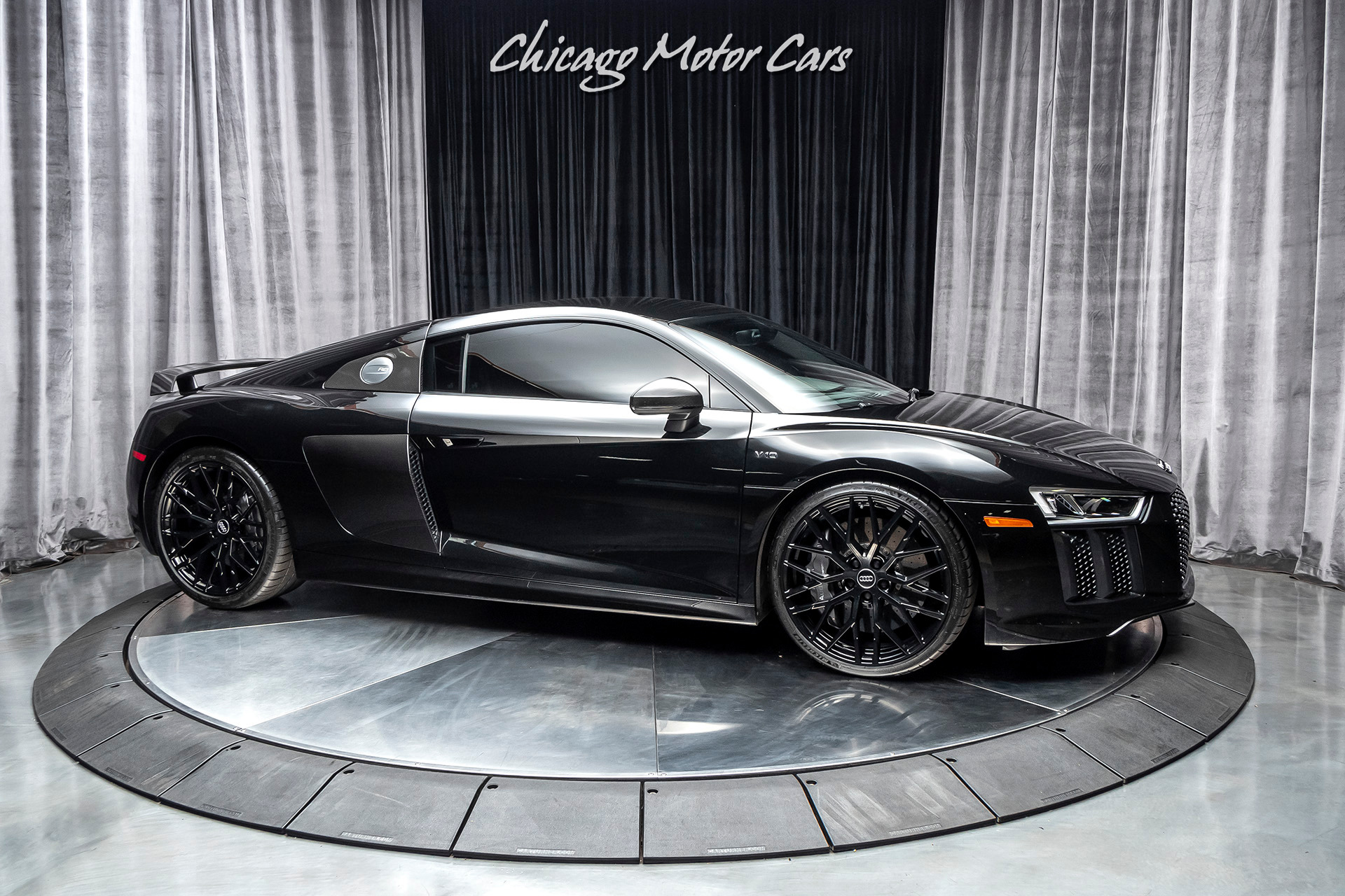 2017 Audi R8 5.2 Quattro V10 Plus Coupe, 19/24