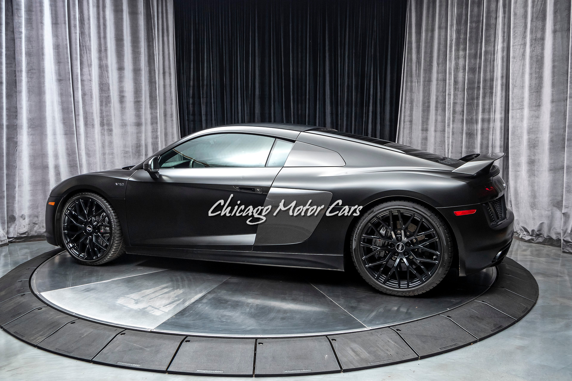 2017 Audi R8 5.2 Quattro V10 Plus Coupe, 2/23