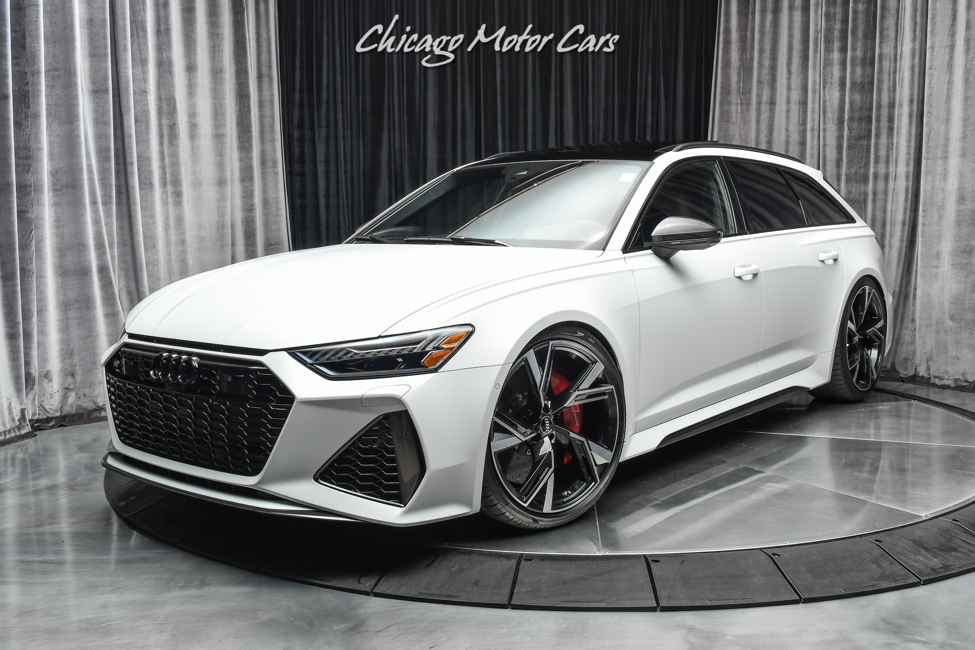 2020 Audi RS6 4.0T Quattro Avant Hatchback
