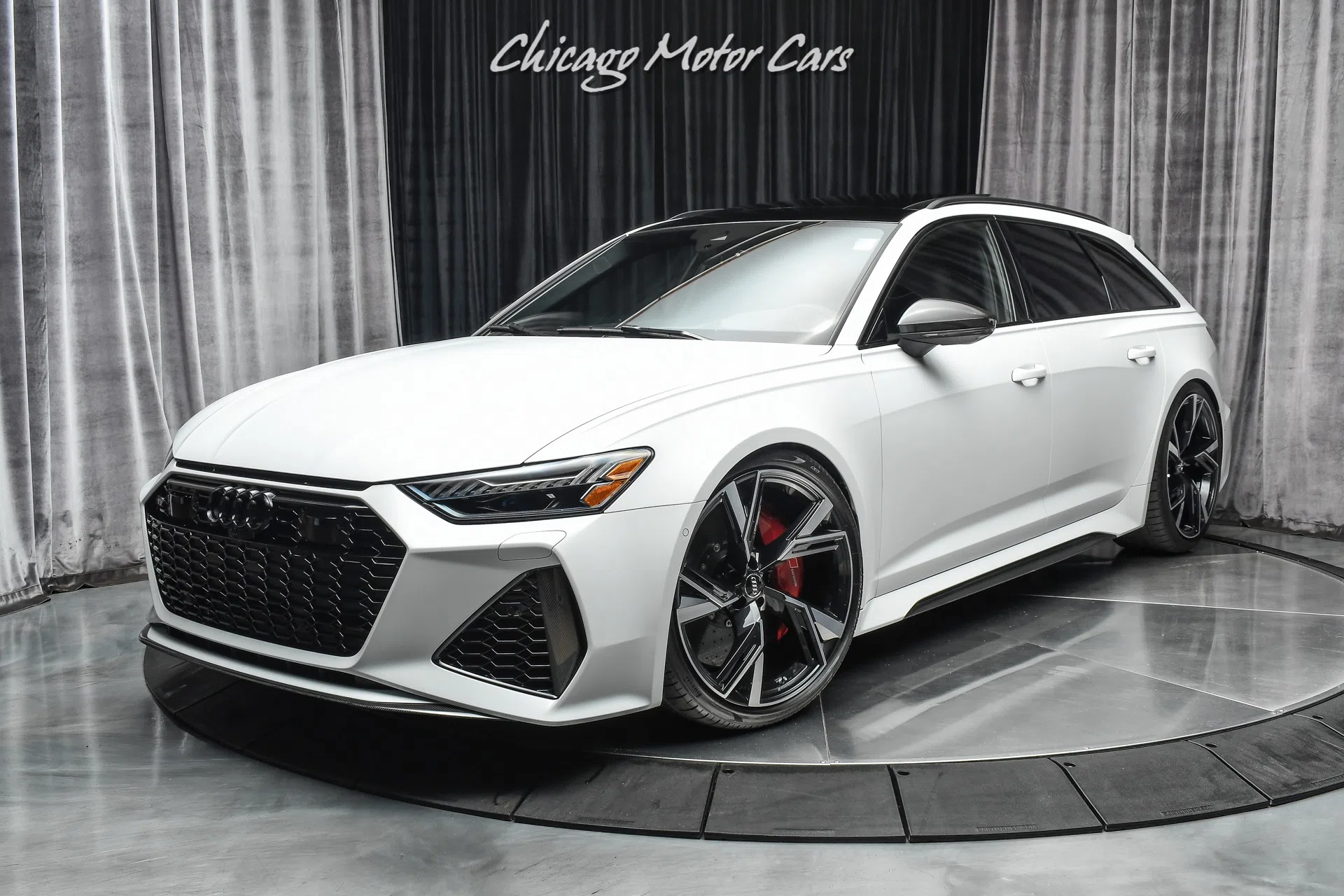 2020 Audi RS6 4.0T Quattro Avant Hatchback