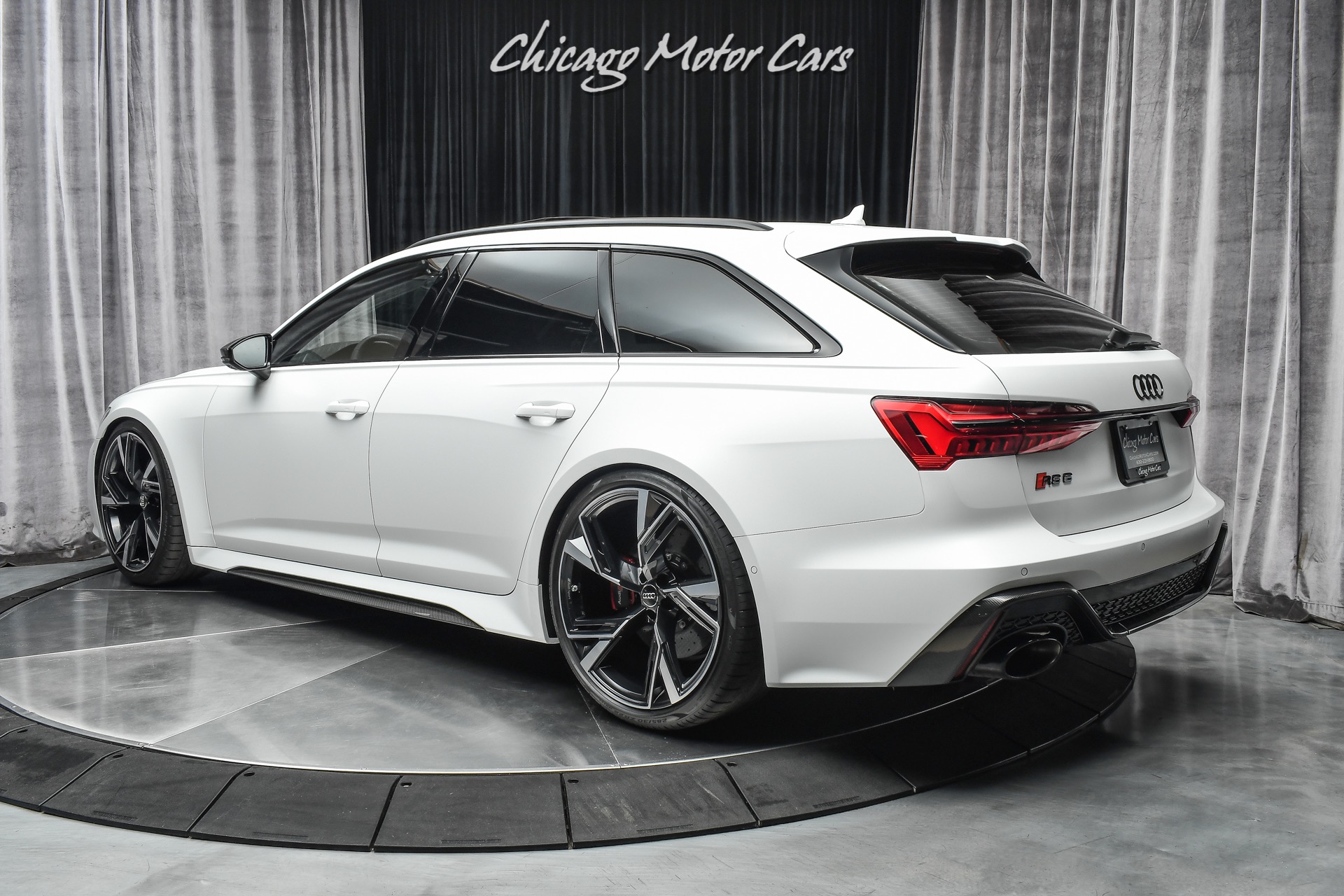 2020 Audi RS6 4.0T Quattro Avant Hatchback, 2/20