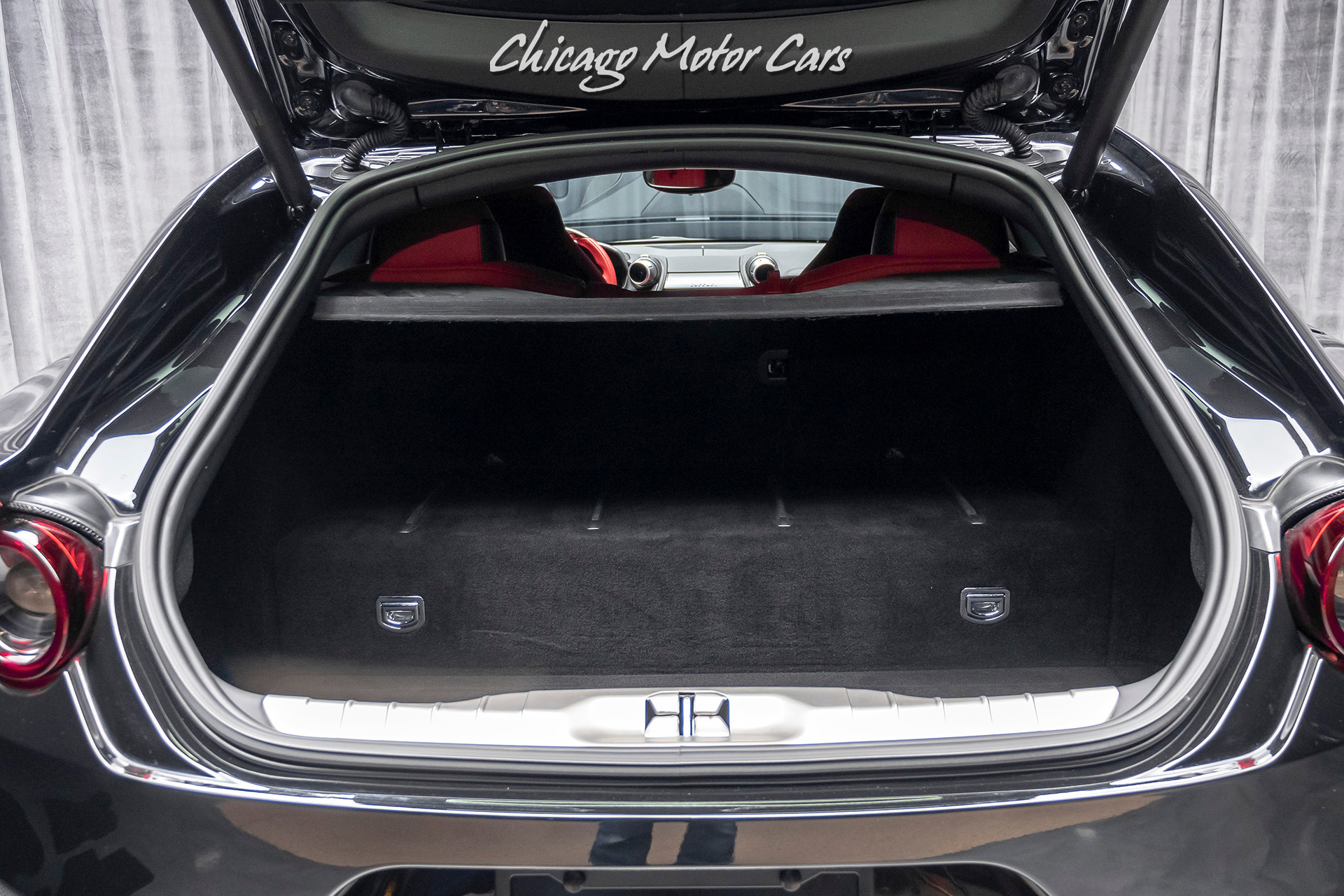 2018 Ferrari GTC4Lusso T Hatchback, 16/20