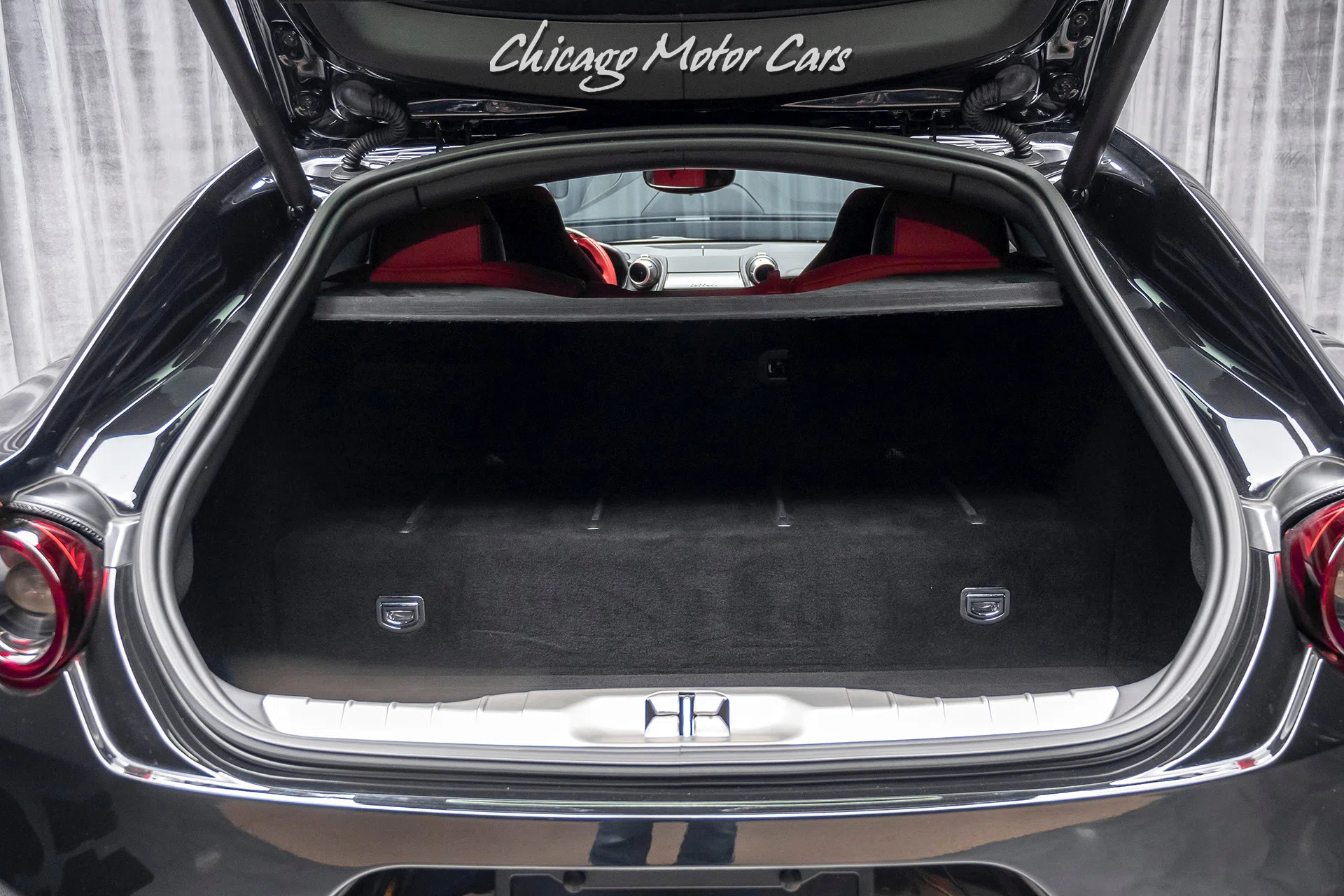 2018 Ferrari GTC4Lusso T Hatchback trunk