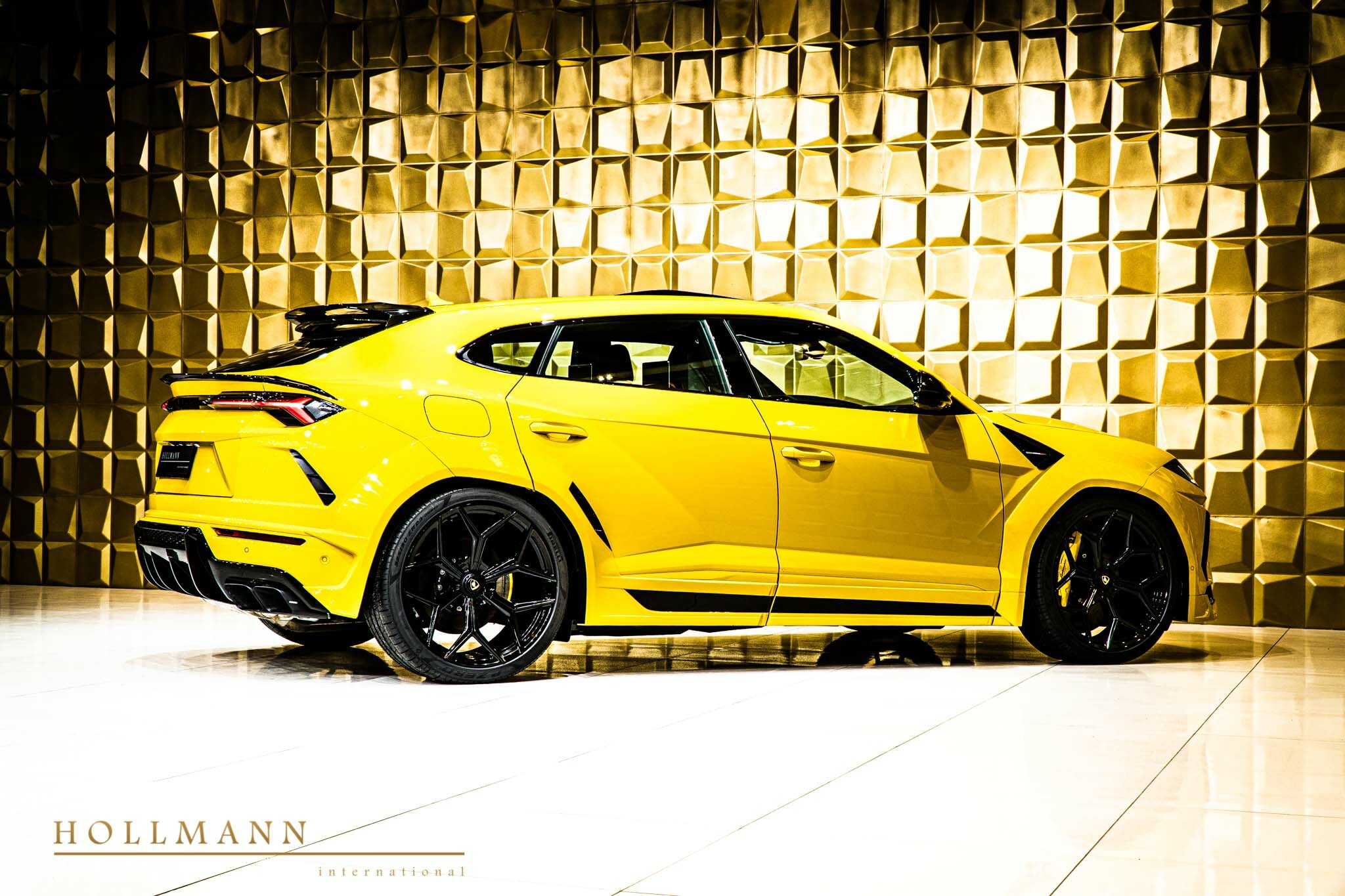 2020 Lamborghini Urus by NOVITEC, 7/20