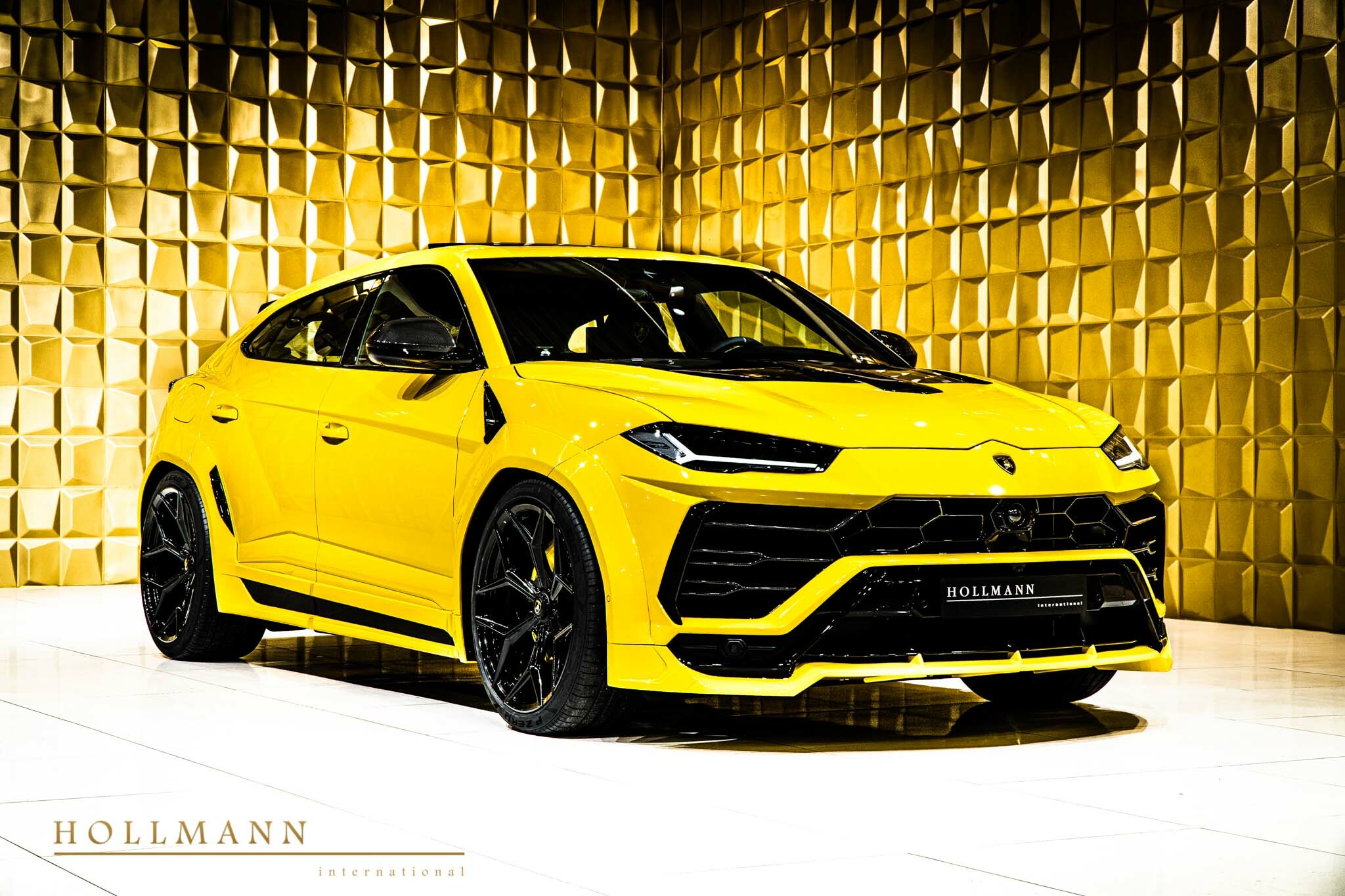 2020 Lamborghini Urus by NOVITEC, 18/20
