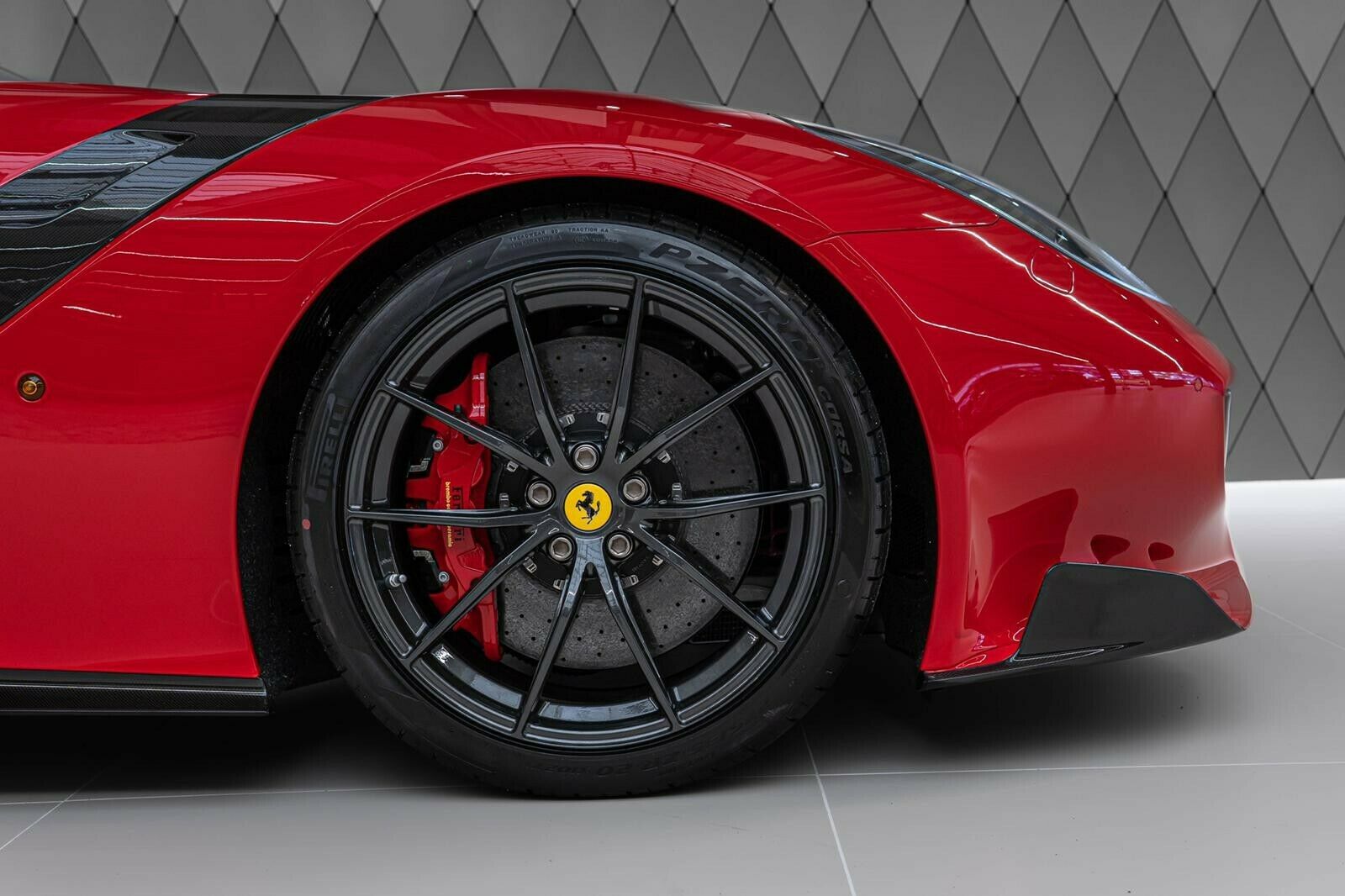 2017 Ferrari F12 TDF, 8/24