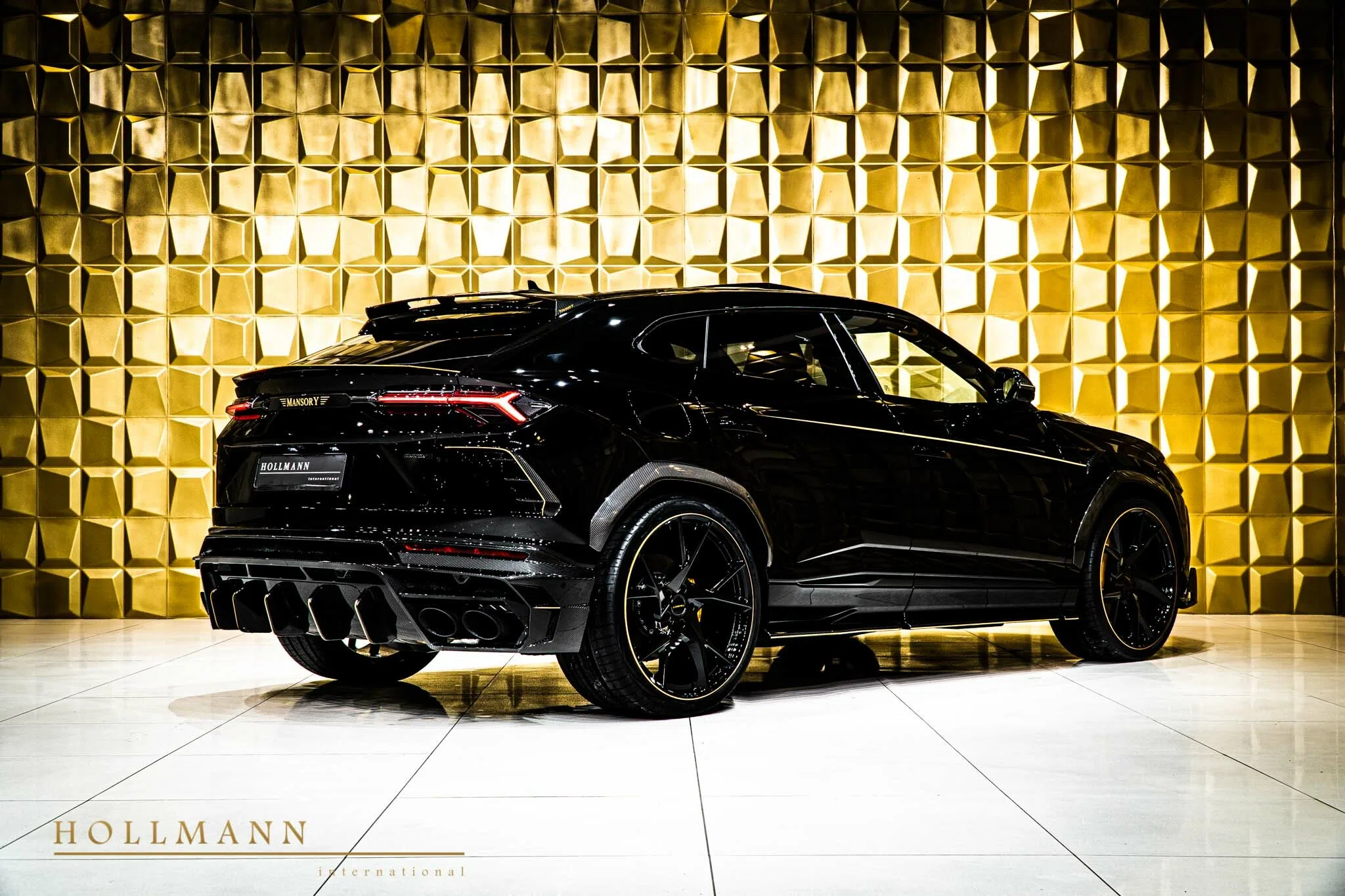 2020 Mansory Urus Venatus for sale, exterior, Nero Noctis (Black)
