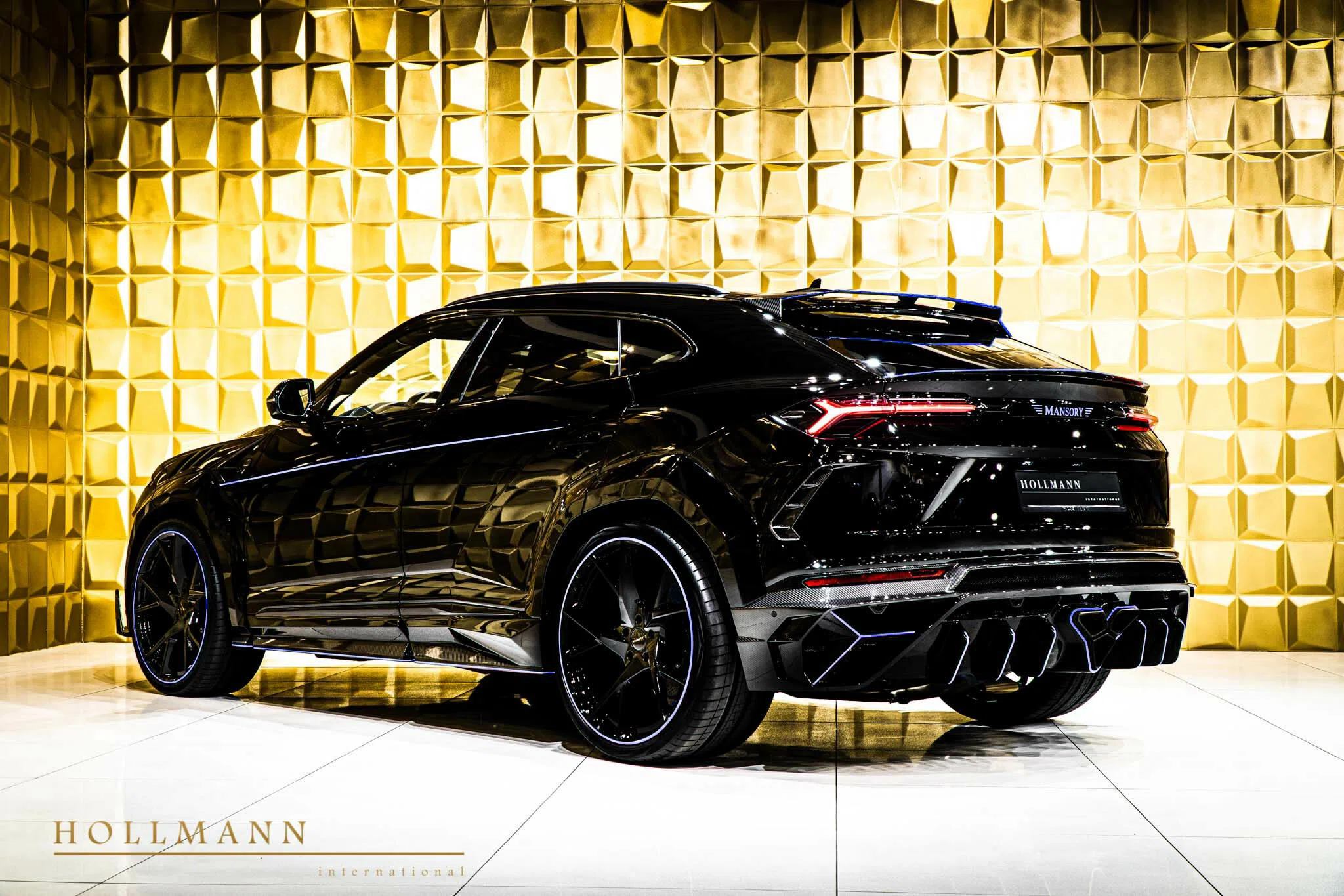 2020 Mansory Urus Venatus for sale, exterior, Nero Noctis