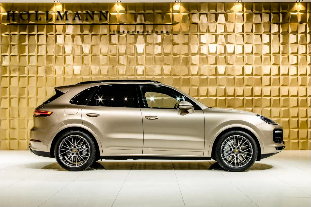 2018 Porsche Cayenne Turbo for sale, exterior, Palladiummetallic